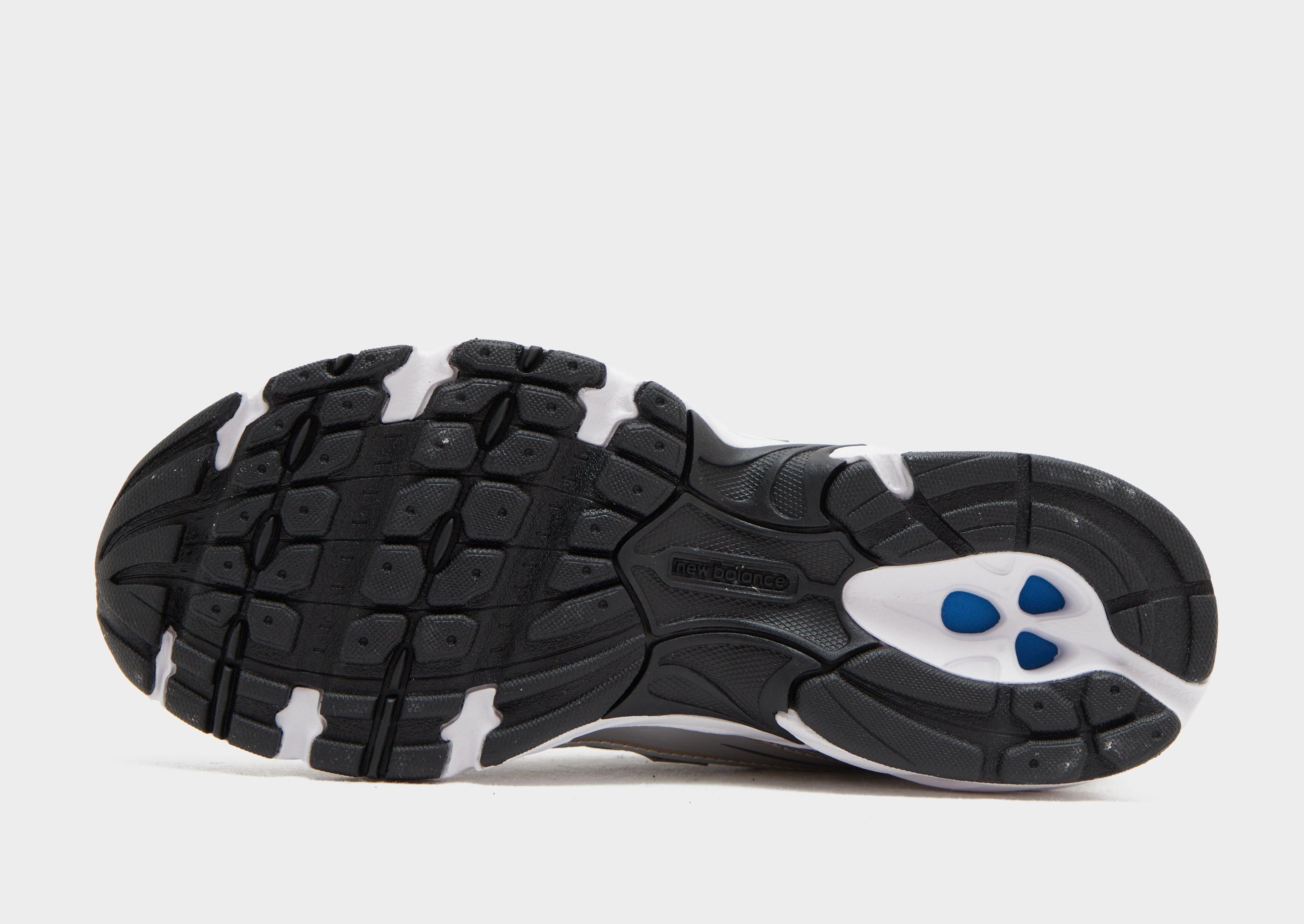 New Balance 740 Women's