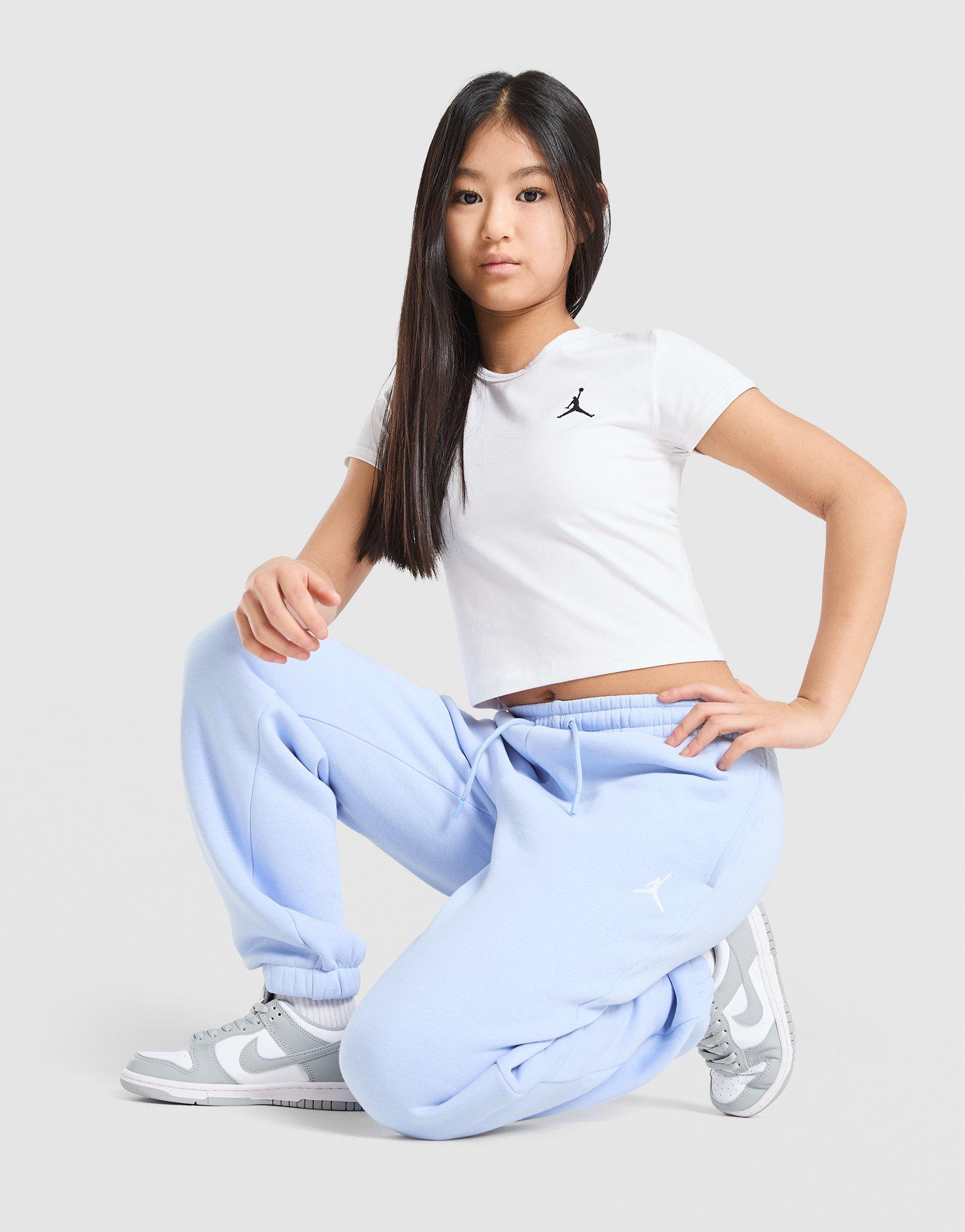 Jordan Girls' Essential Small Logo T-Shirt Junior