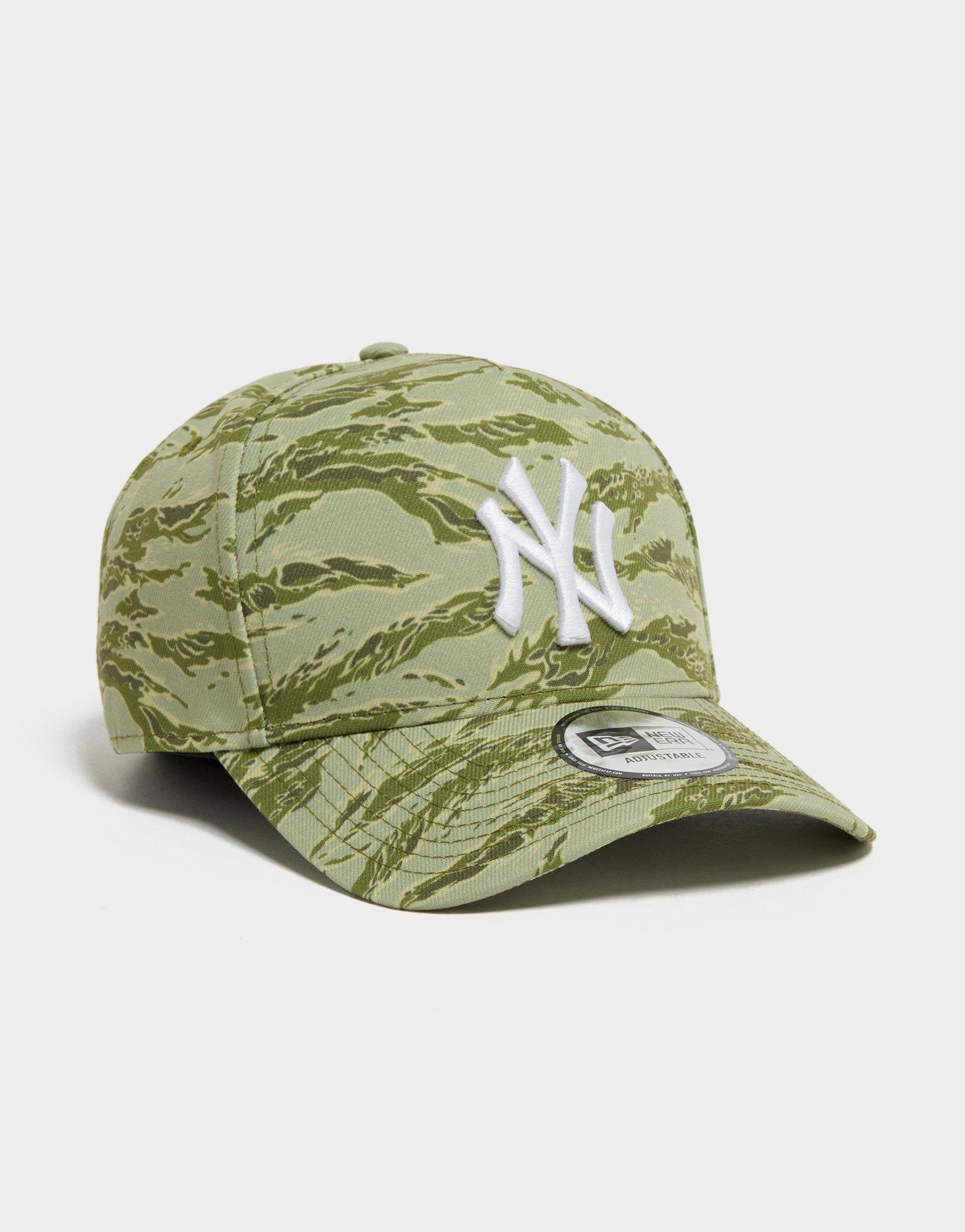 New Era Gorra Trucker MLB New York Yankees Tiger Print