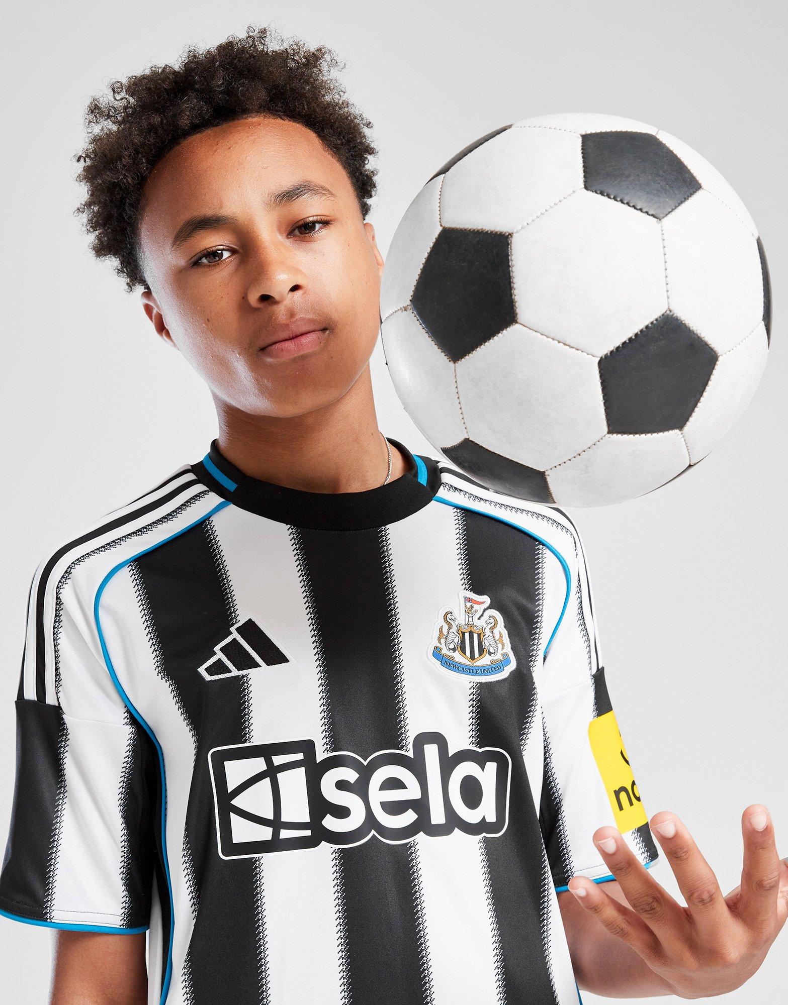 adidas Newcastle United 25/26 Bruno G #39 Home Shirt Jnr