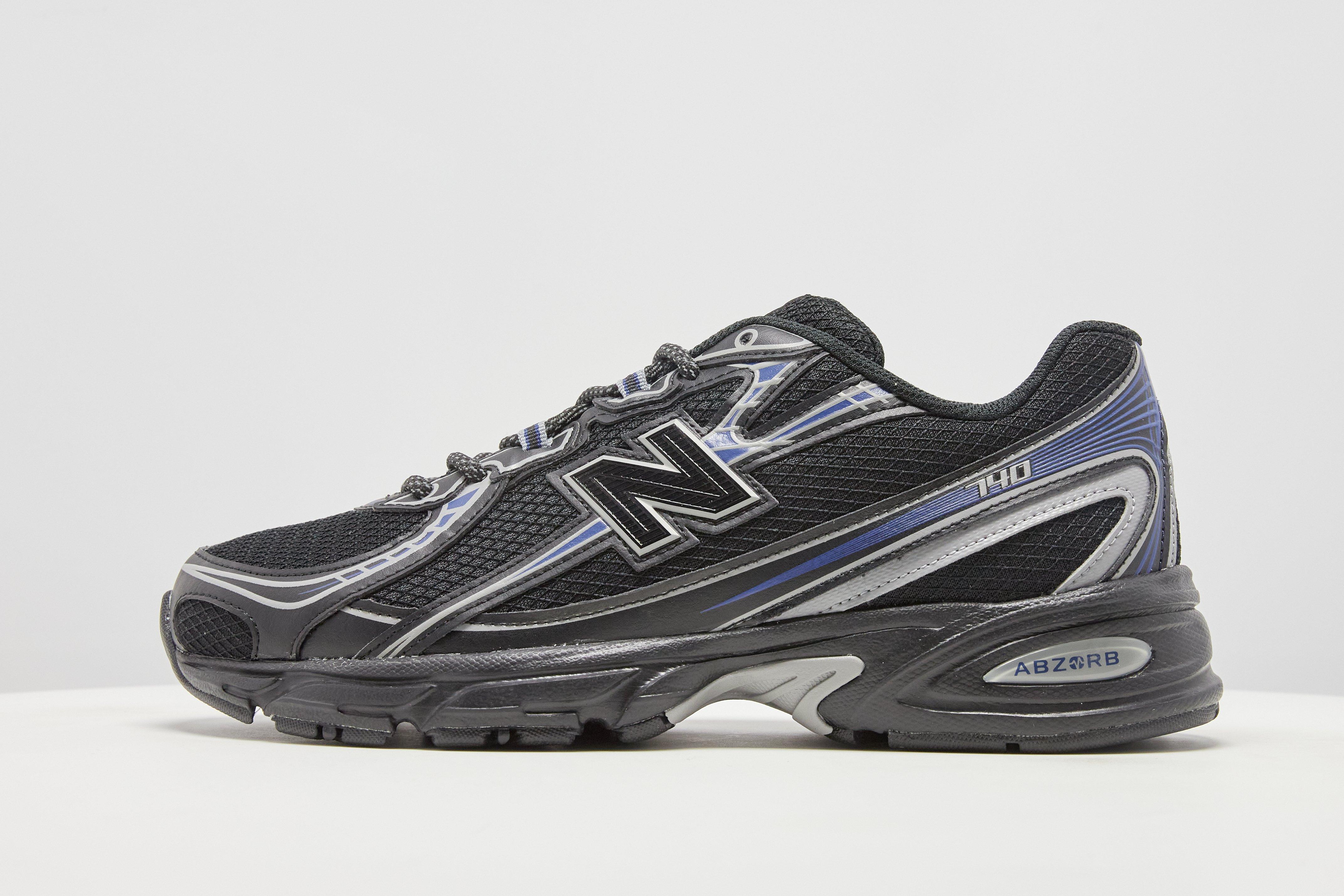 New Balance 740