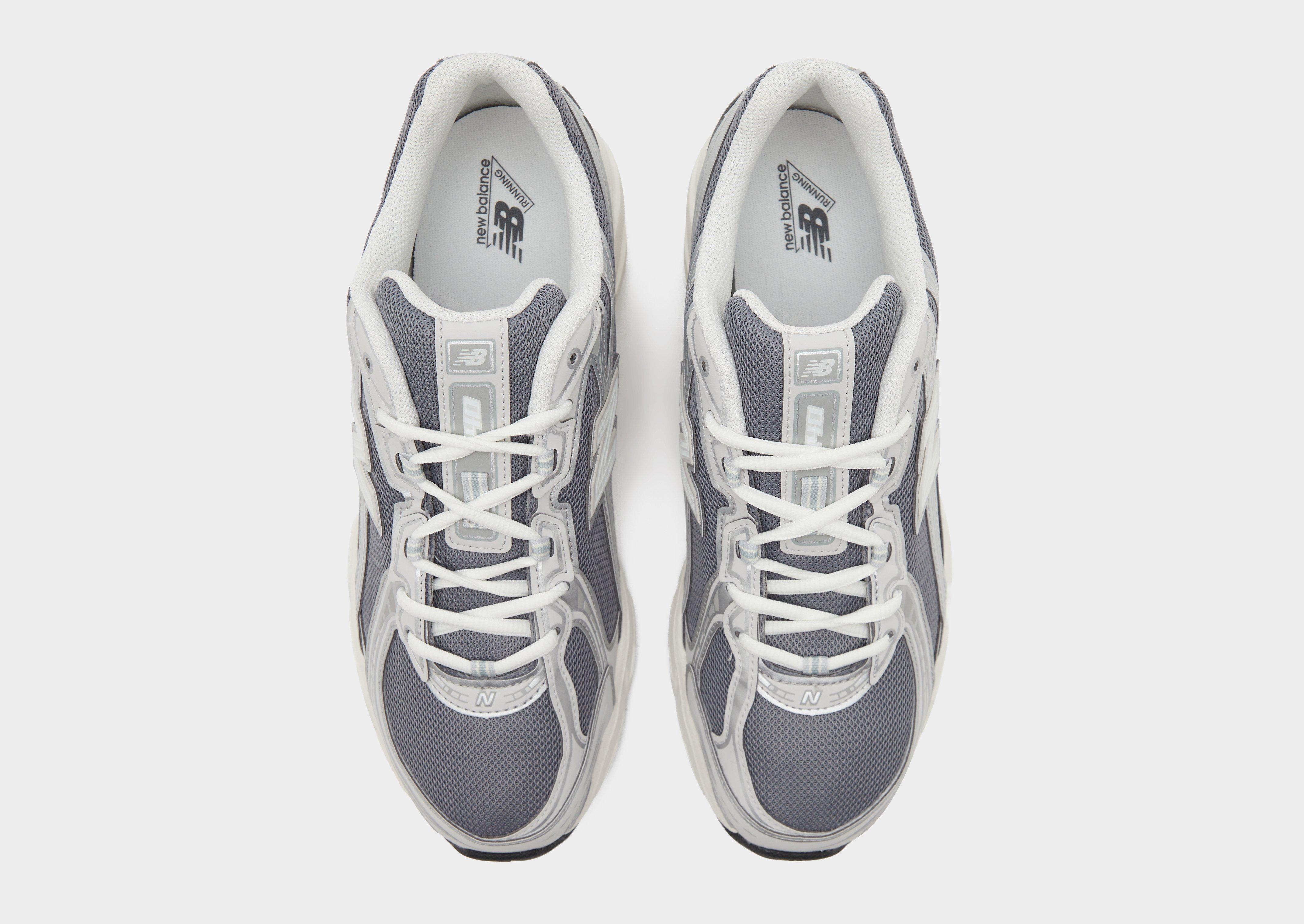 New Balance 740