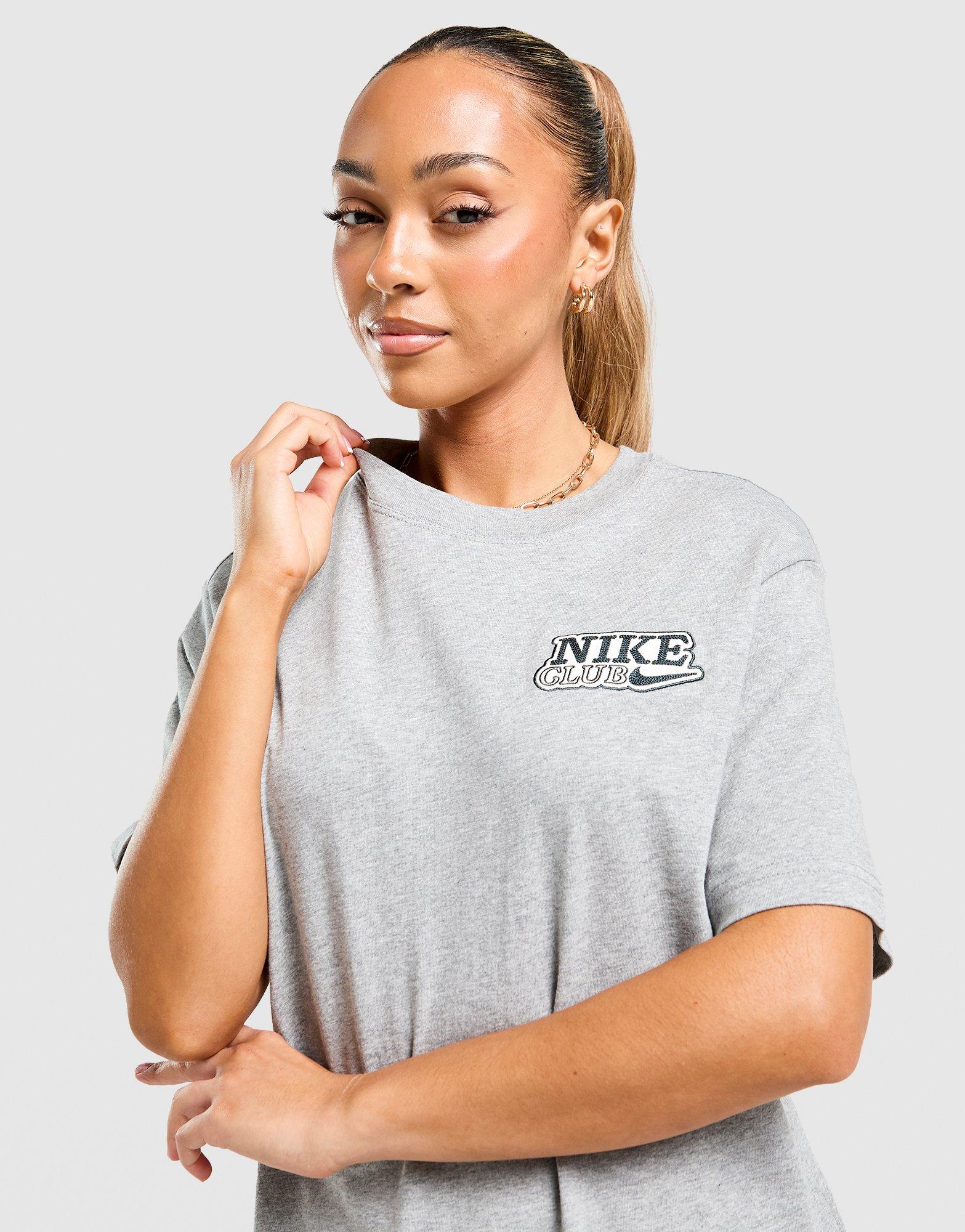 Nike Classic Boyfriend T-Shirt