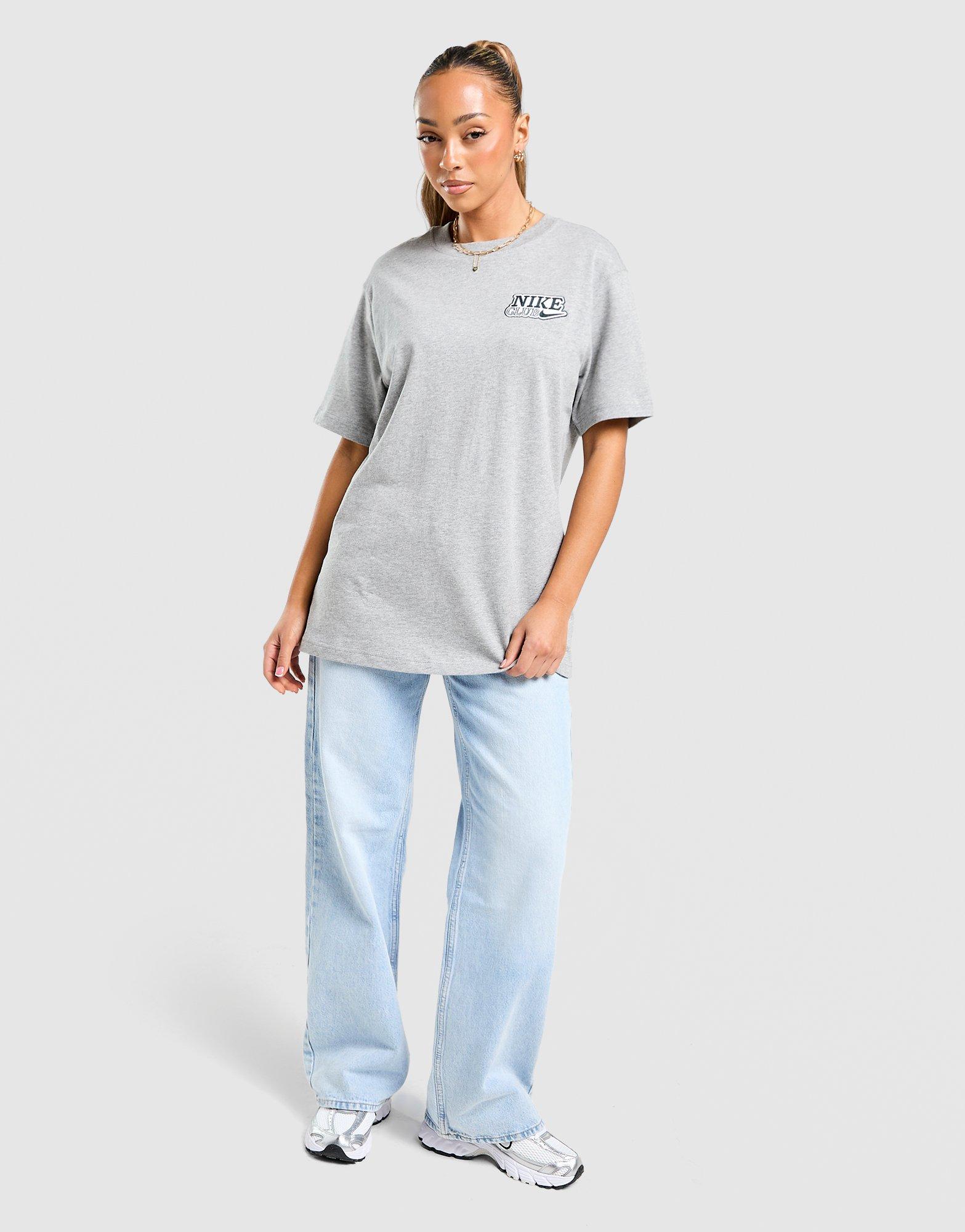 Nike Classic Boyfriend T-Shirt