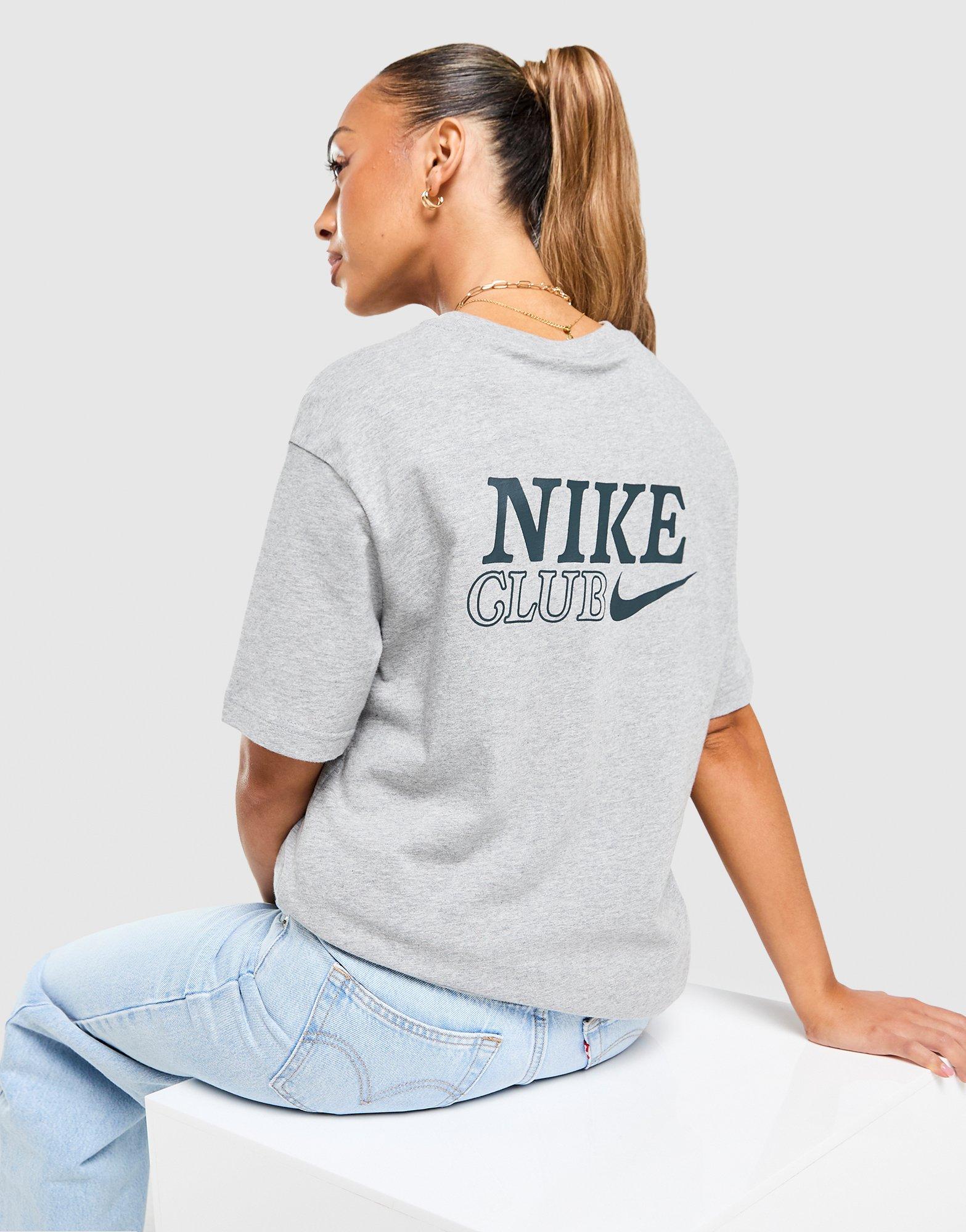 Nike Classic Boyfriend T-Shirt