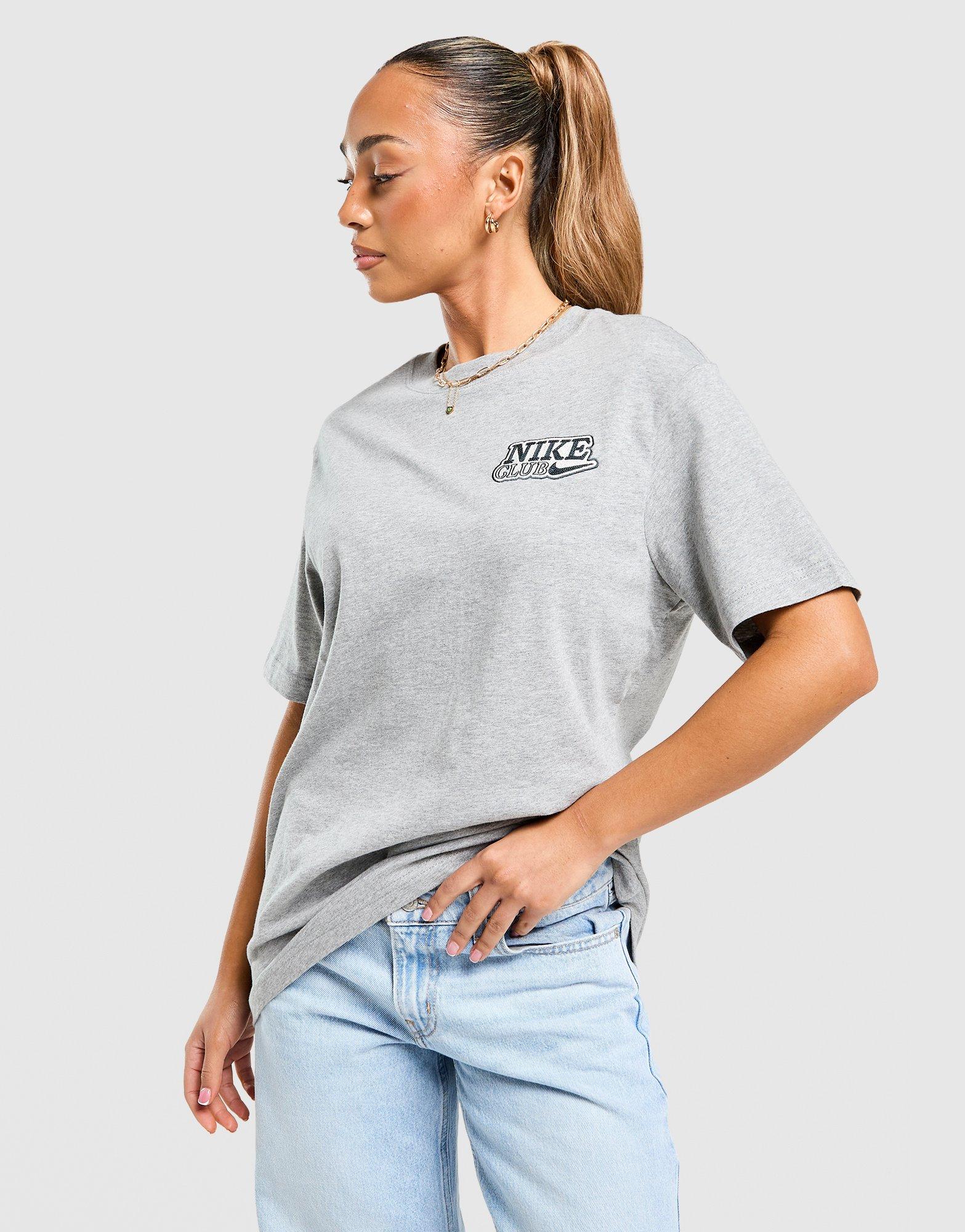 Nike Classic Boyfriend T-Shirt