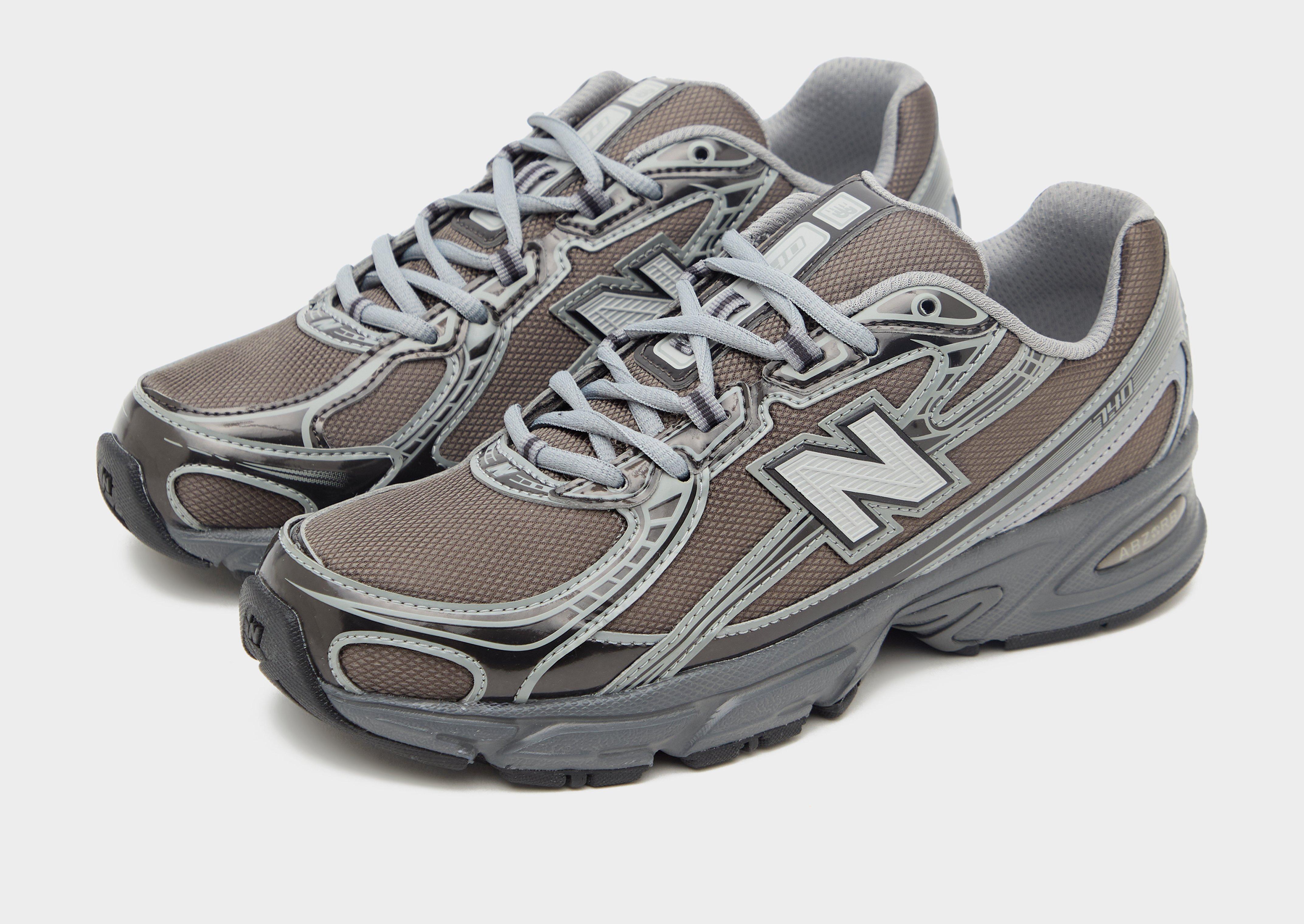 New Balance 740 Women's