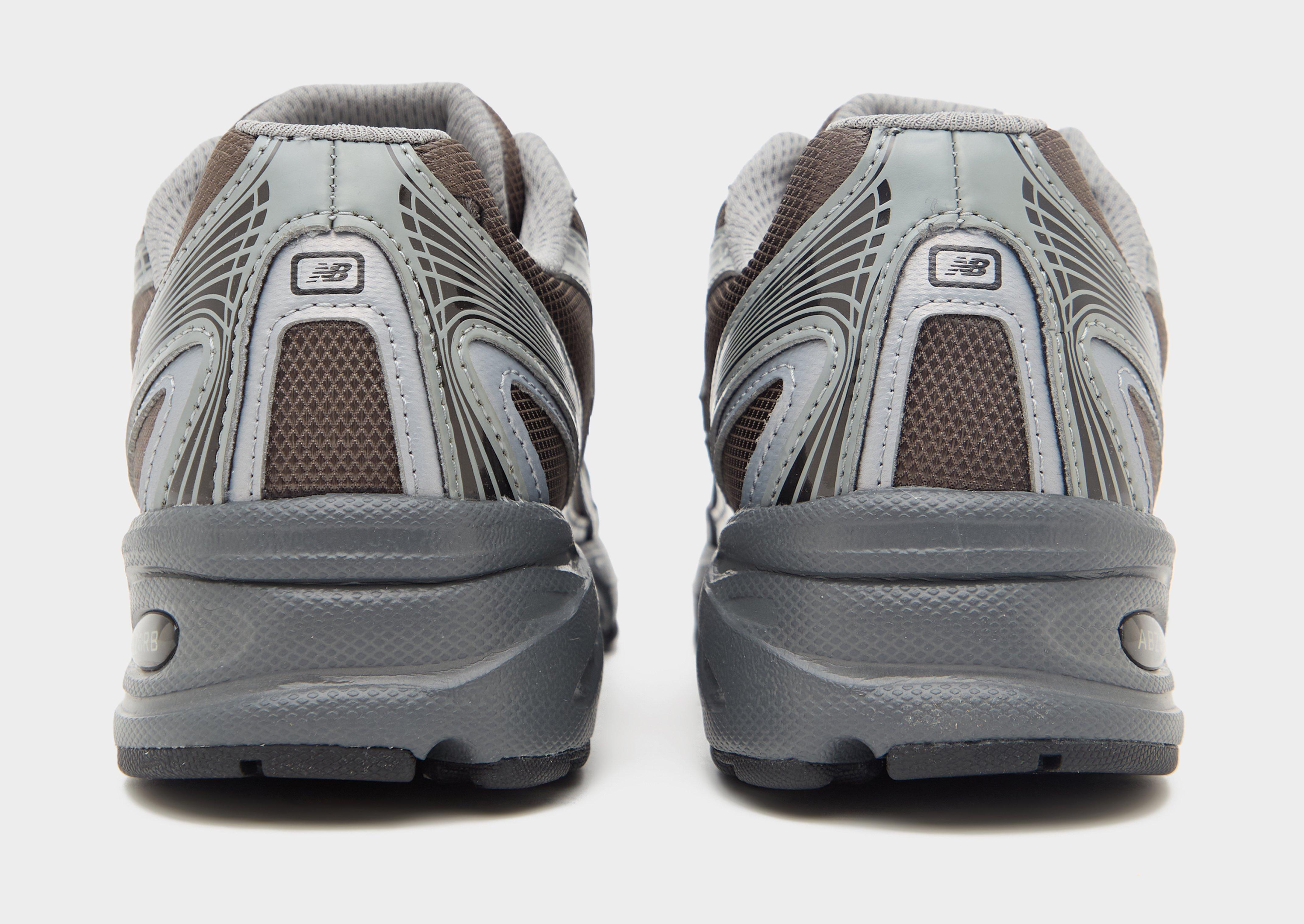 New Balance 740 Women's