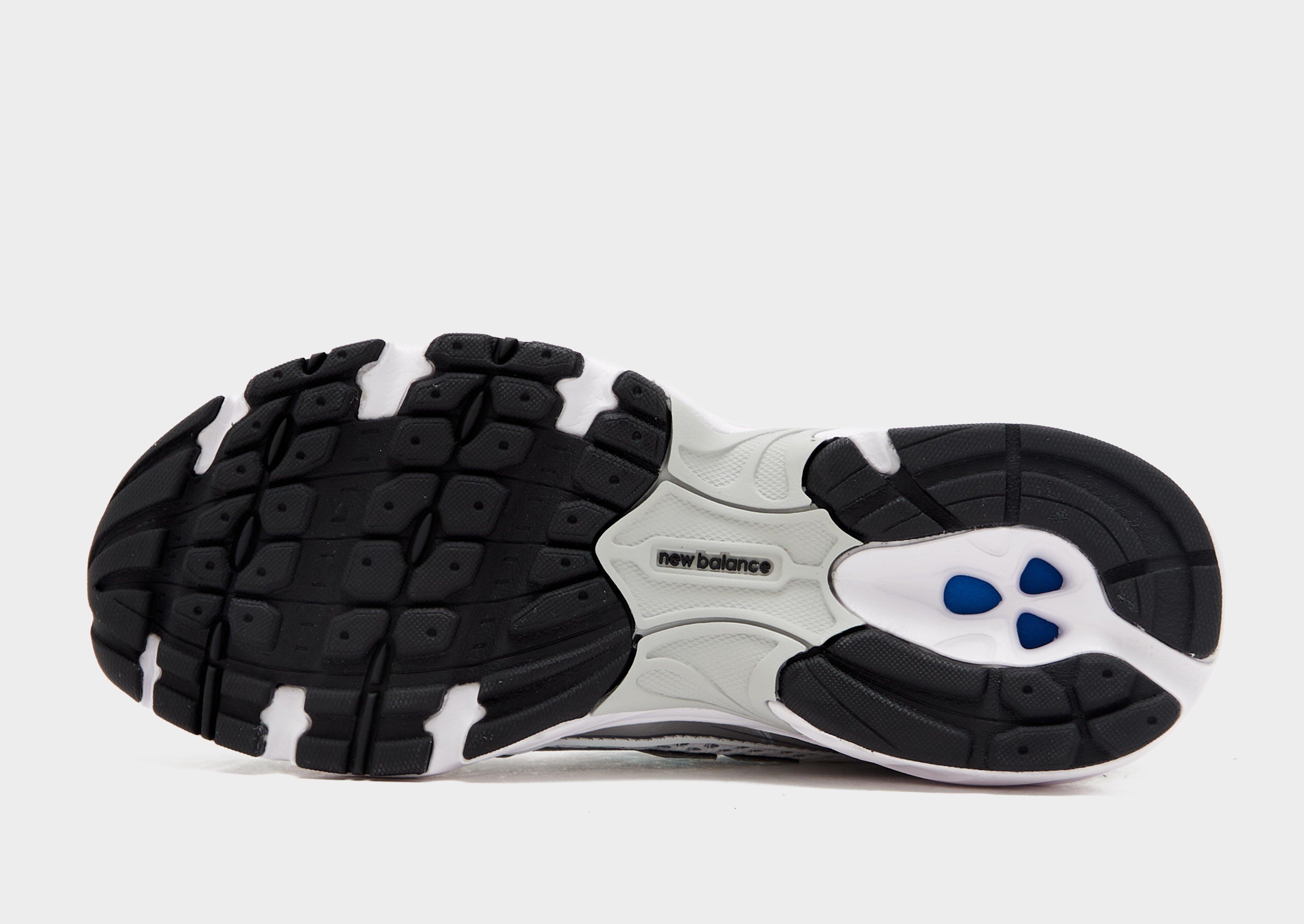 New Balance 740 Women's