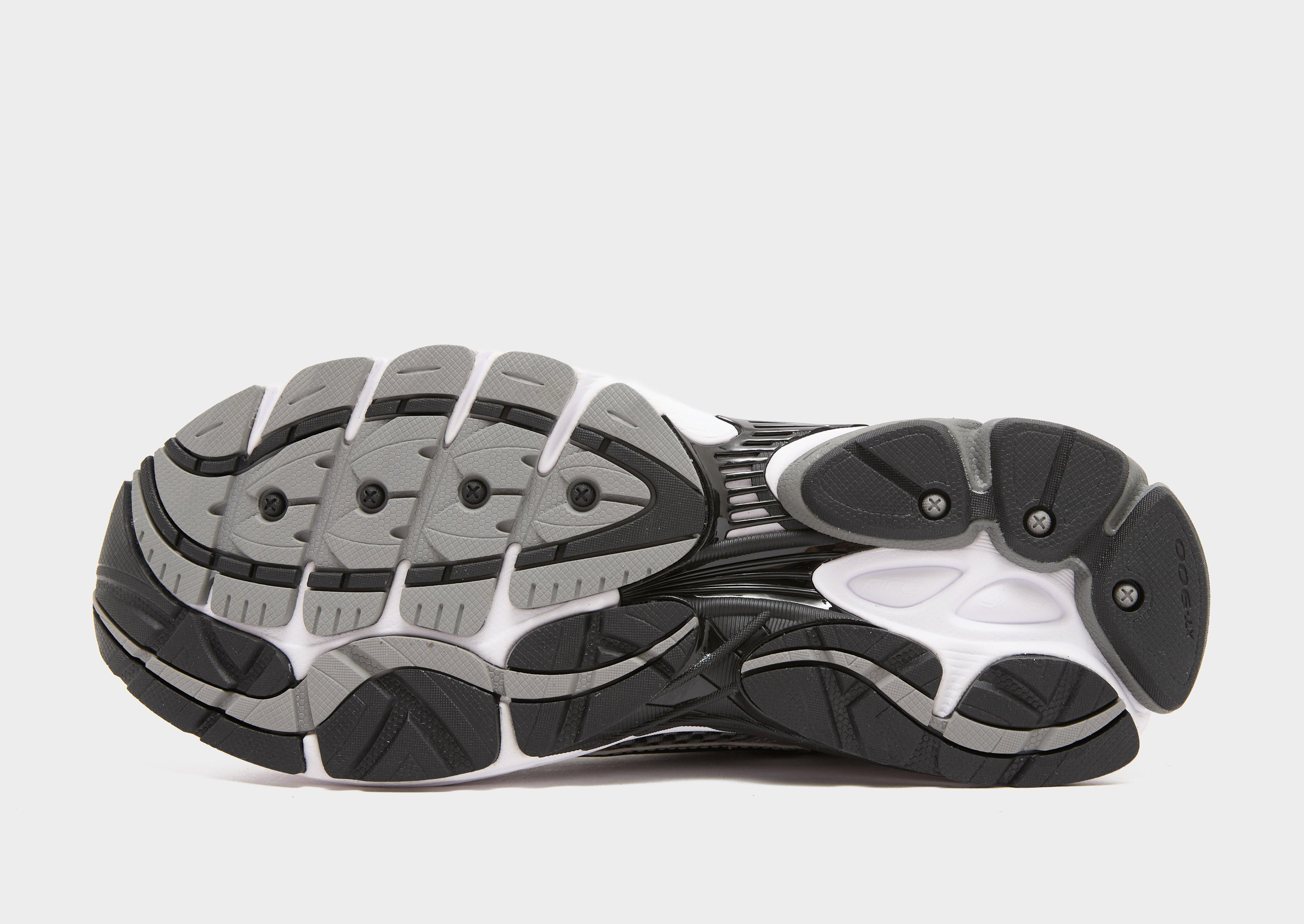 Saucony ProGrid Omni 9