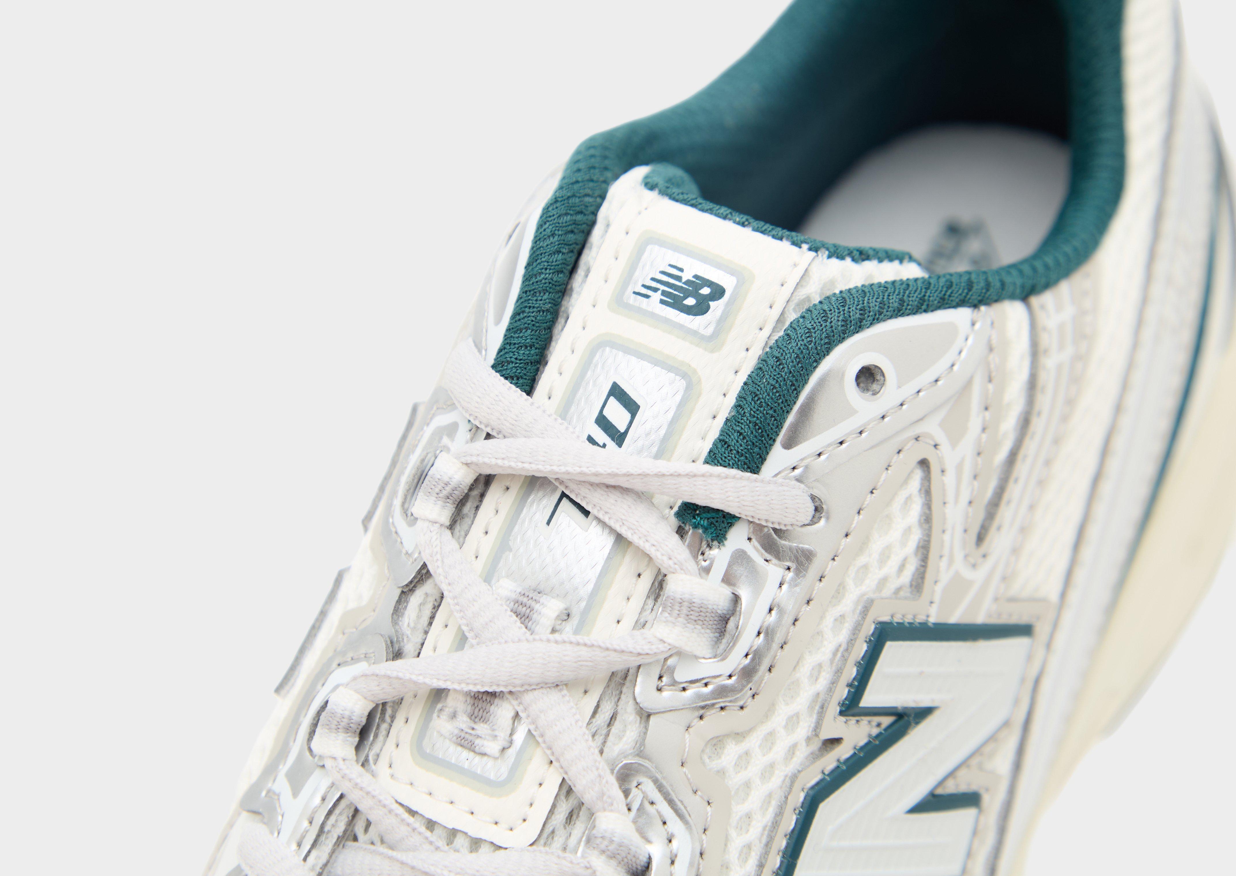 New Balance 740 Women's