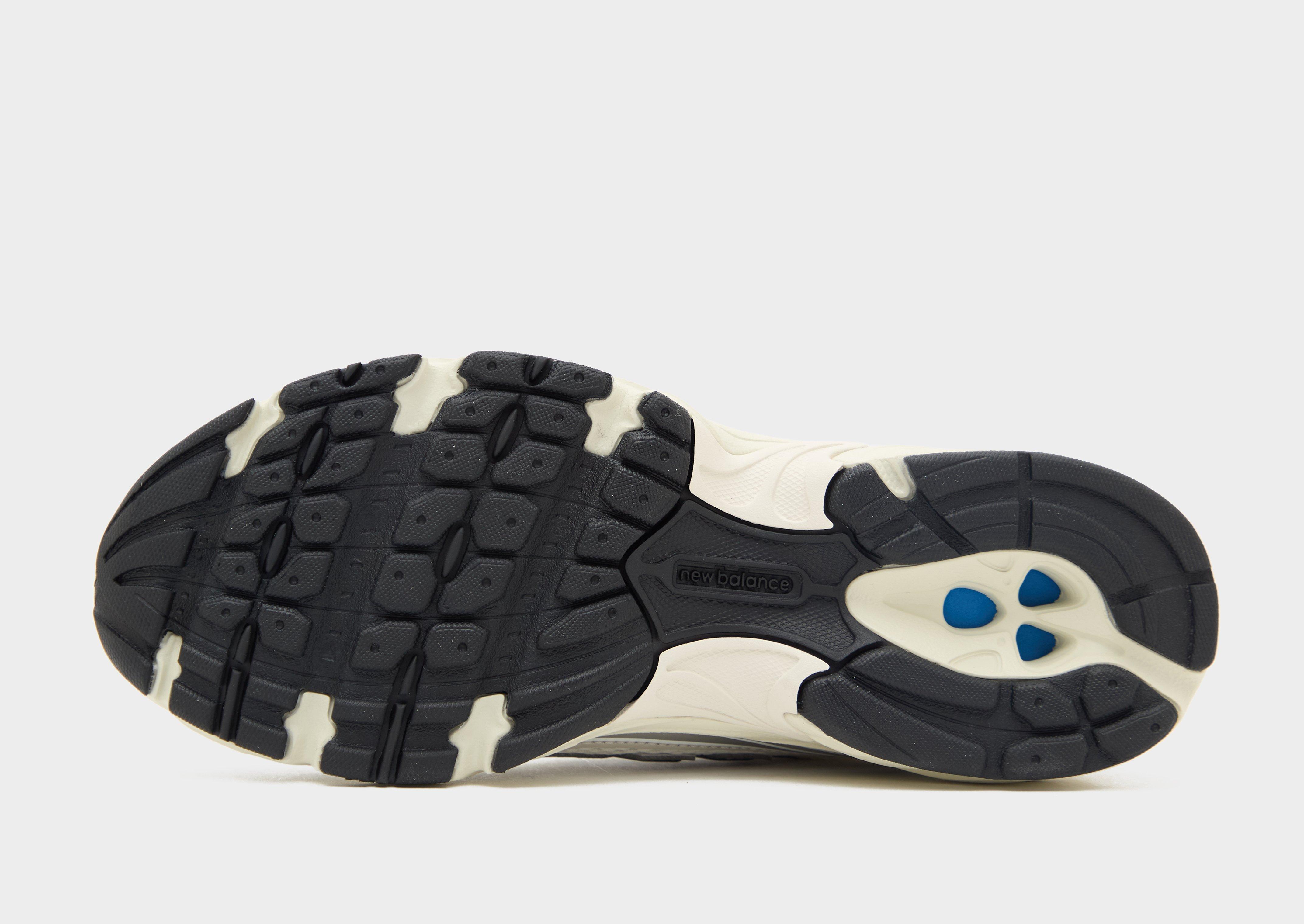 New Balance 740 Women's