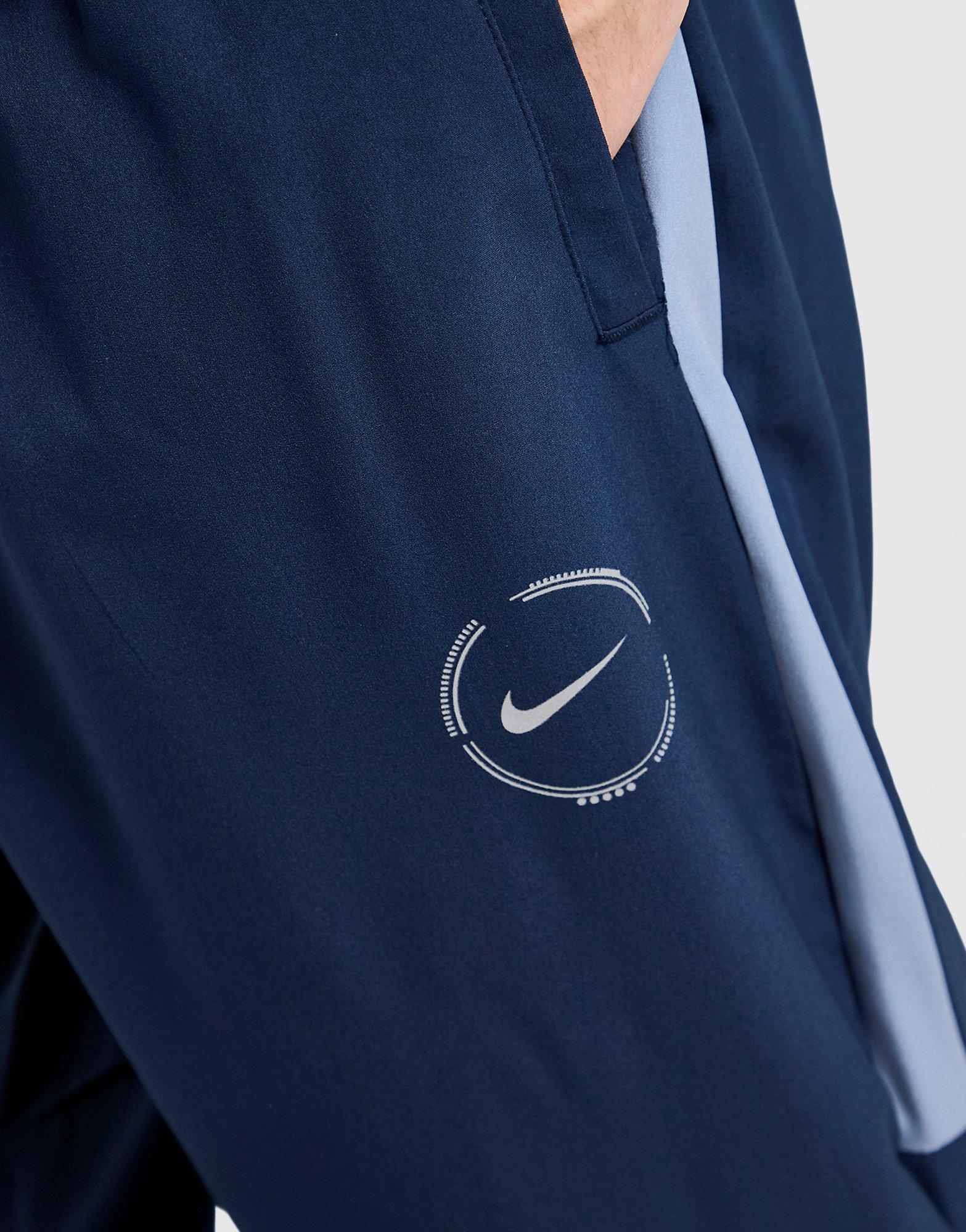 Nike Challenger Woven Track Pants