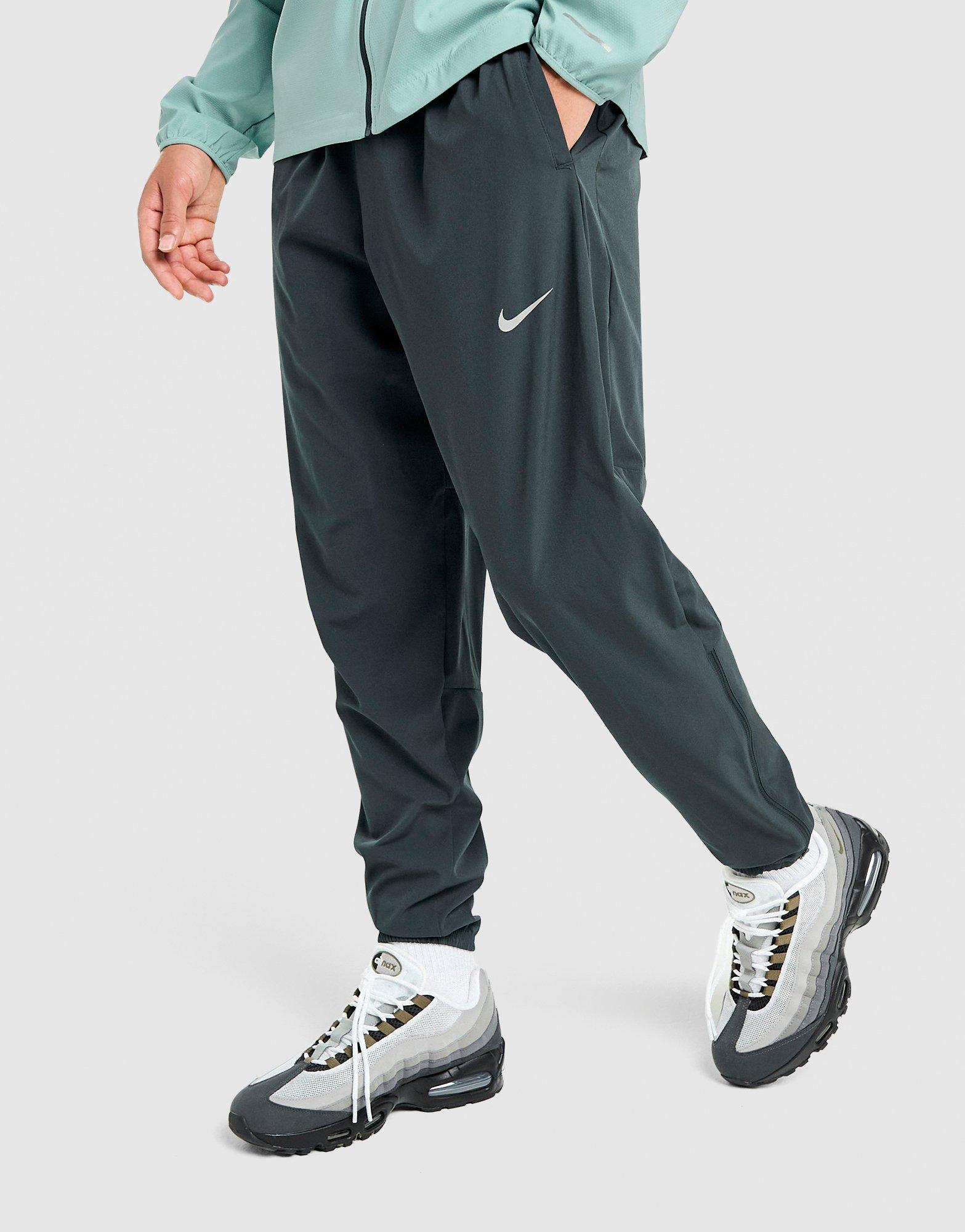 Nike Challenger Woven Track Pants