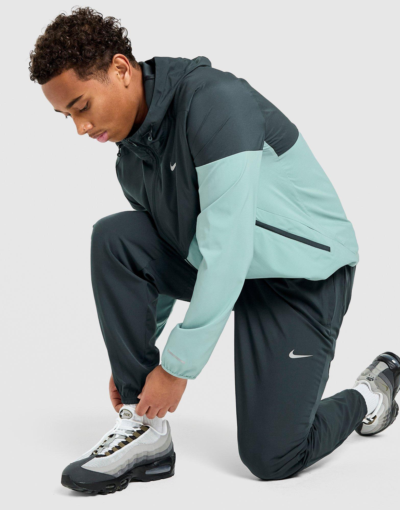 Nike Pantaloni Track Woven Challenger