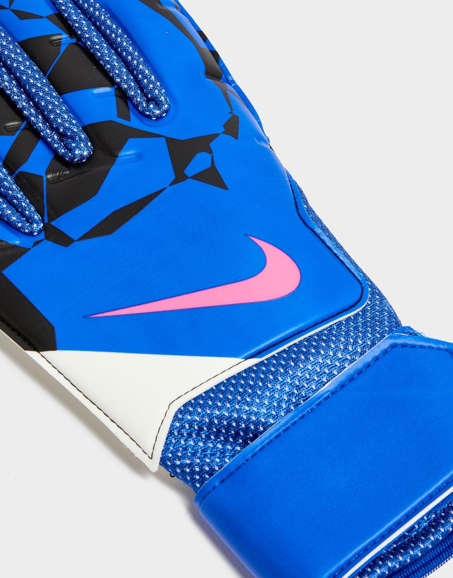 Nike Match Goalkeeper Gloves