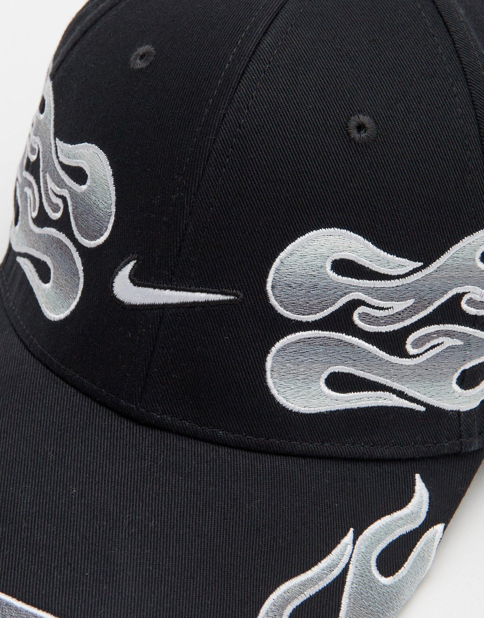 Nike Club Structured OG Flame Cap