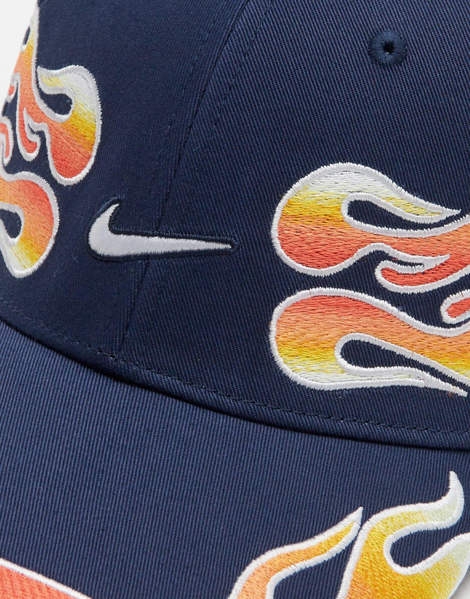 Nike Club Structured OG Flame Cap