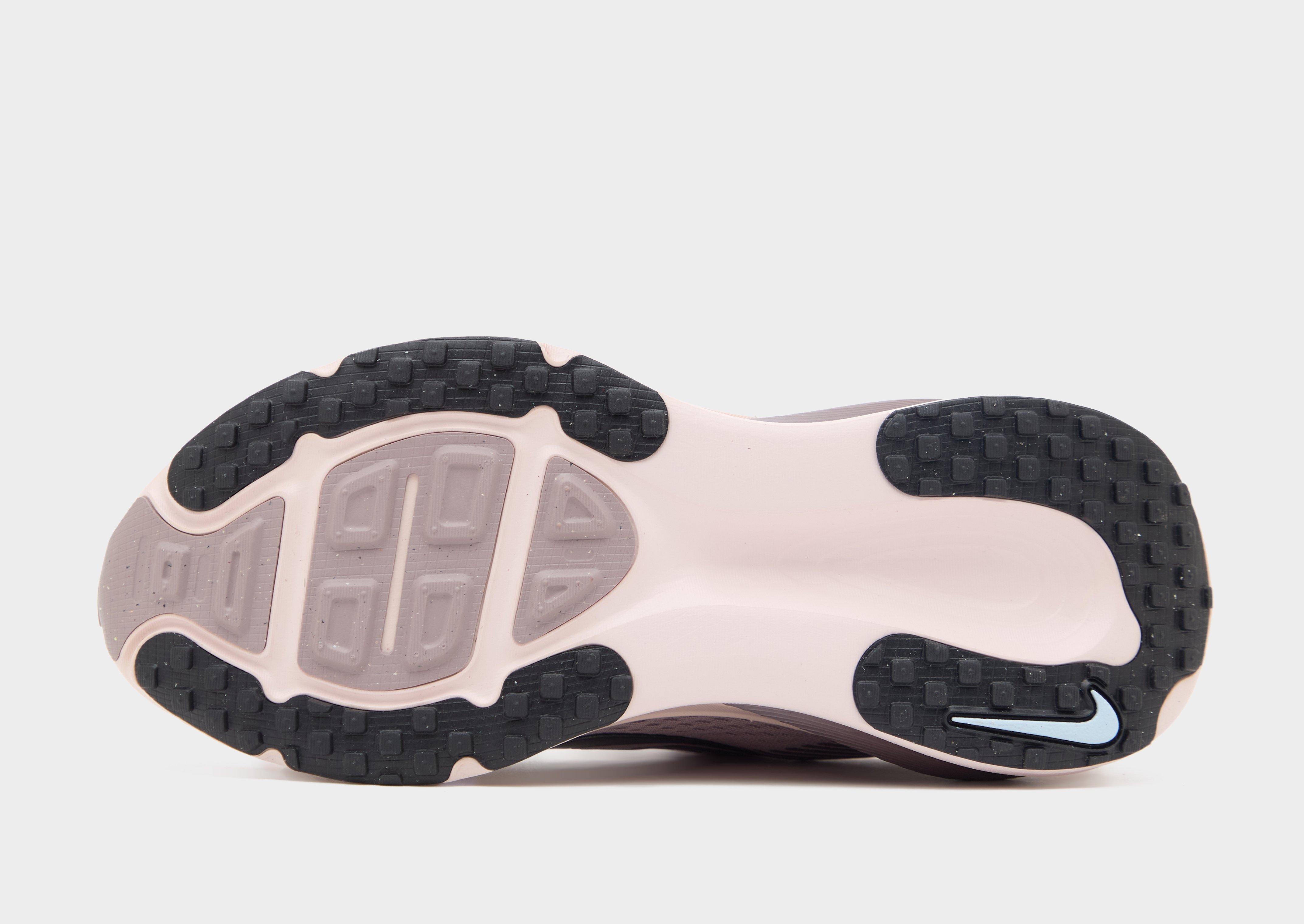 Nike Vomero 18 Women's