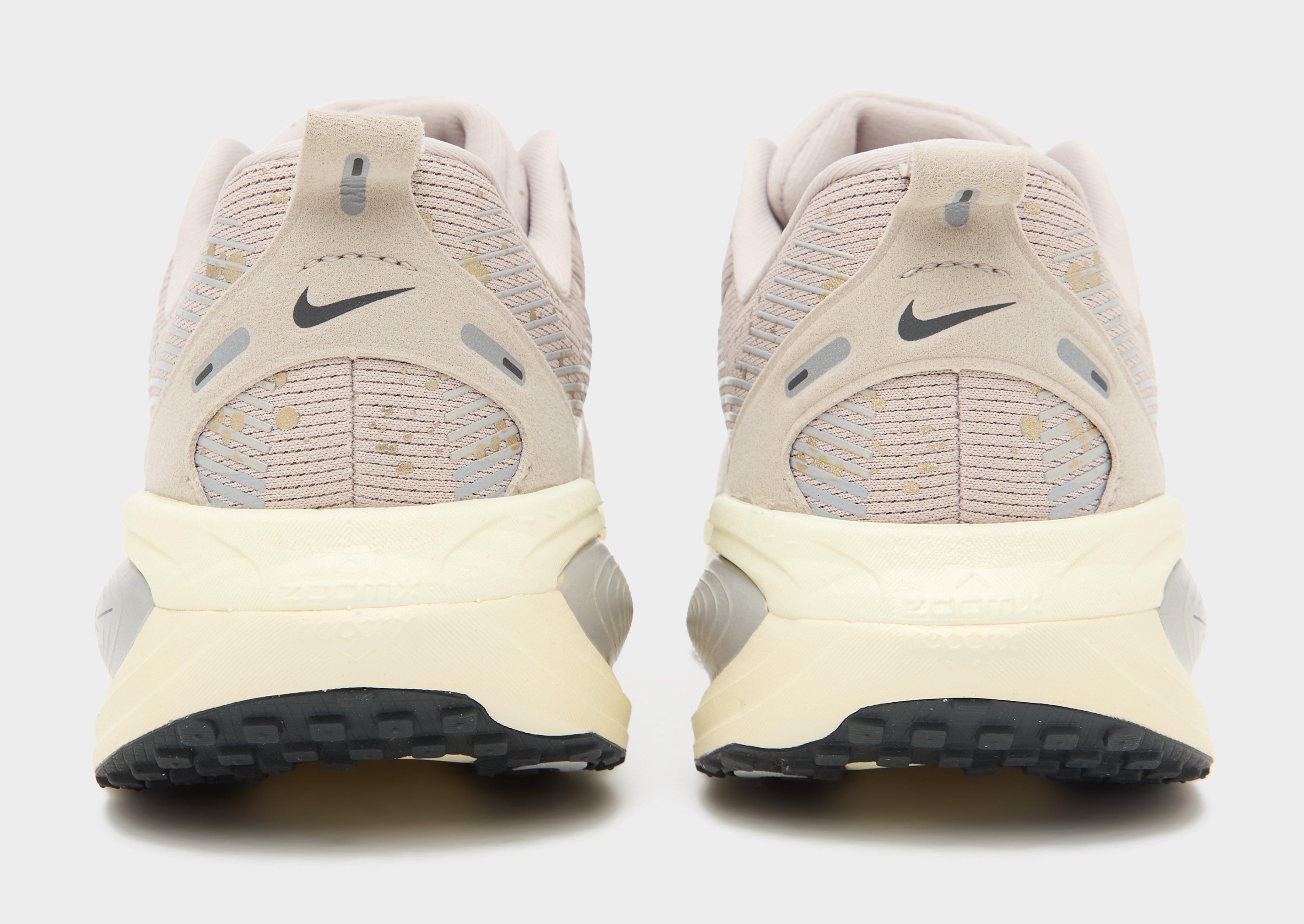 Nike Vomero 18 Women's