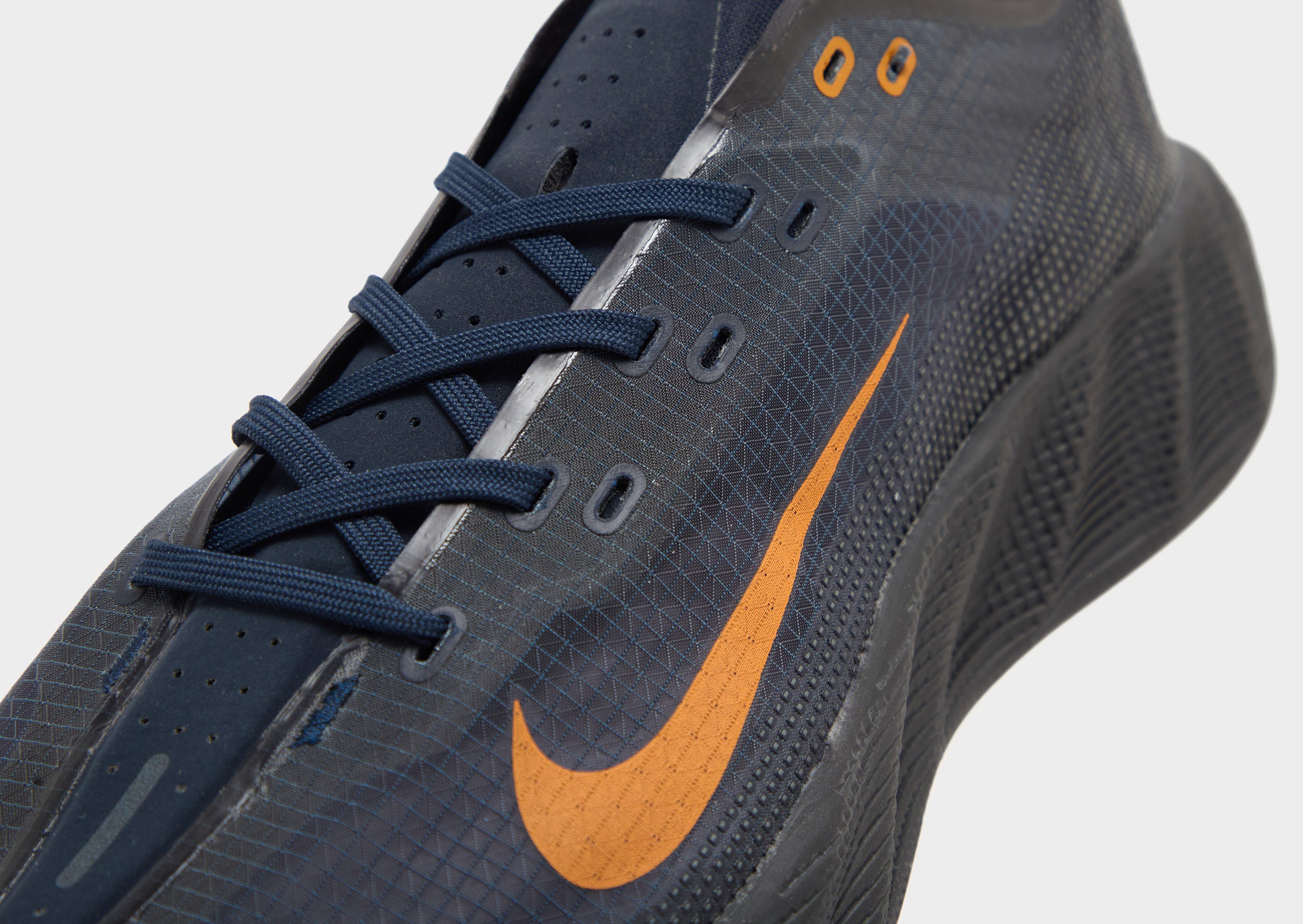 Nike AVA X