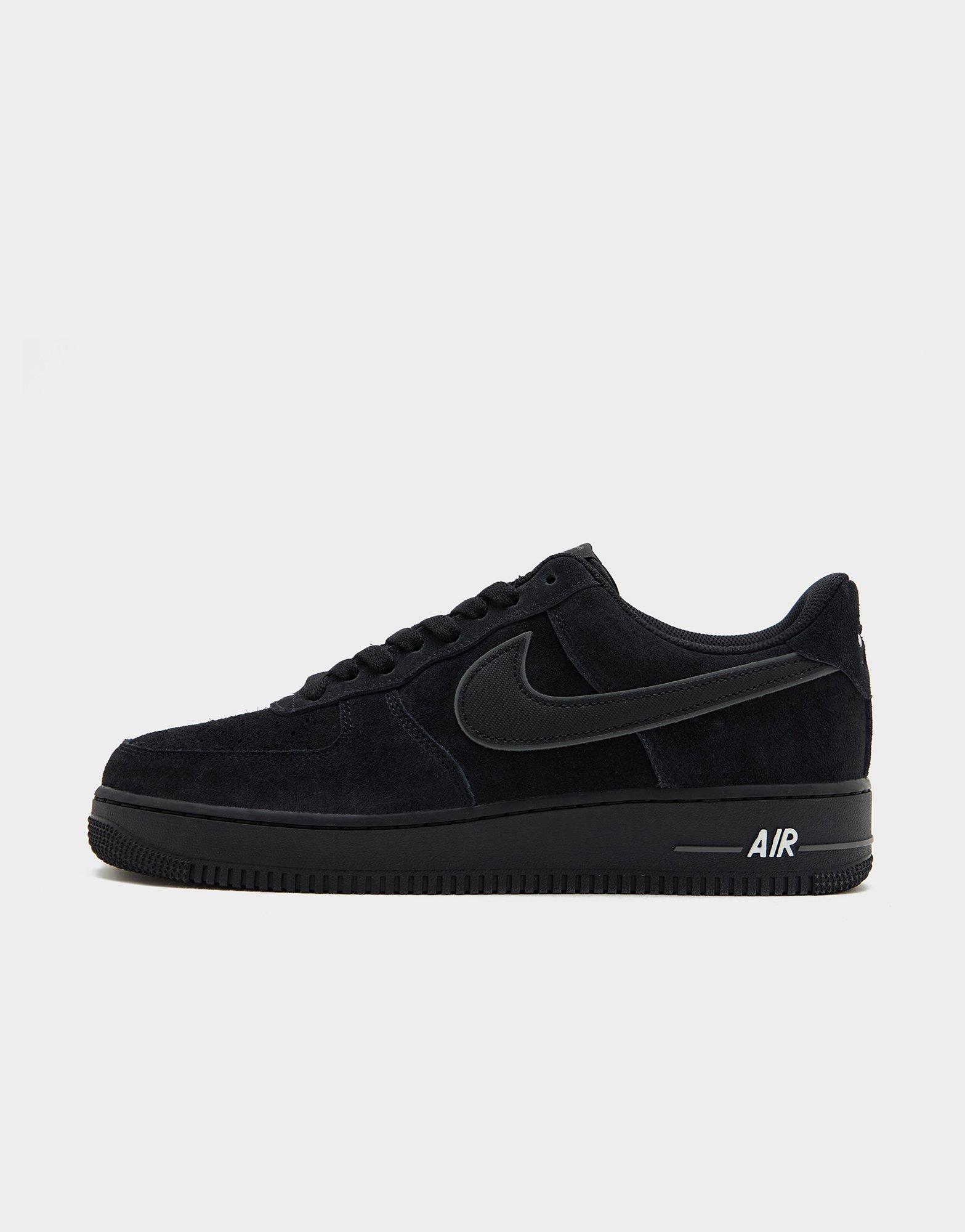 Nike Air Force 1 '07 LV8
