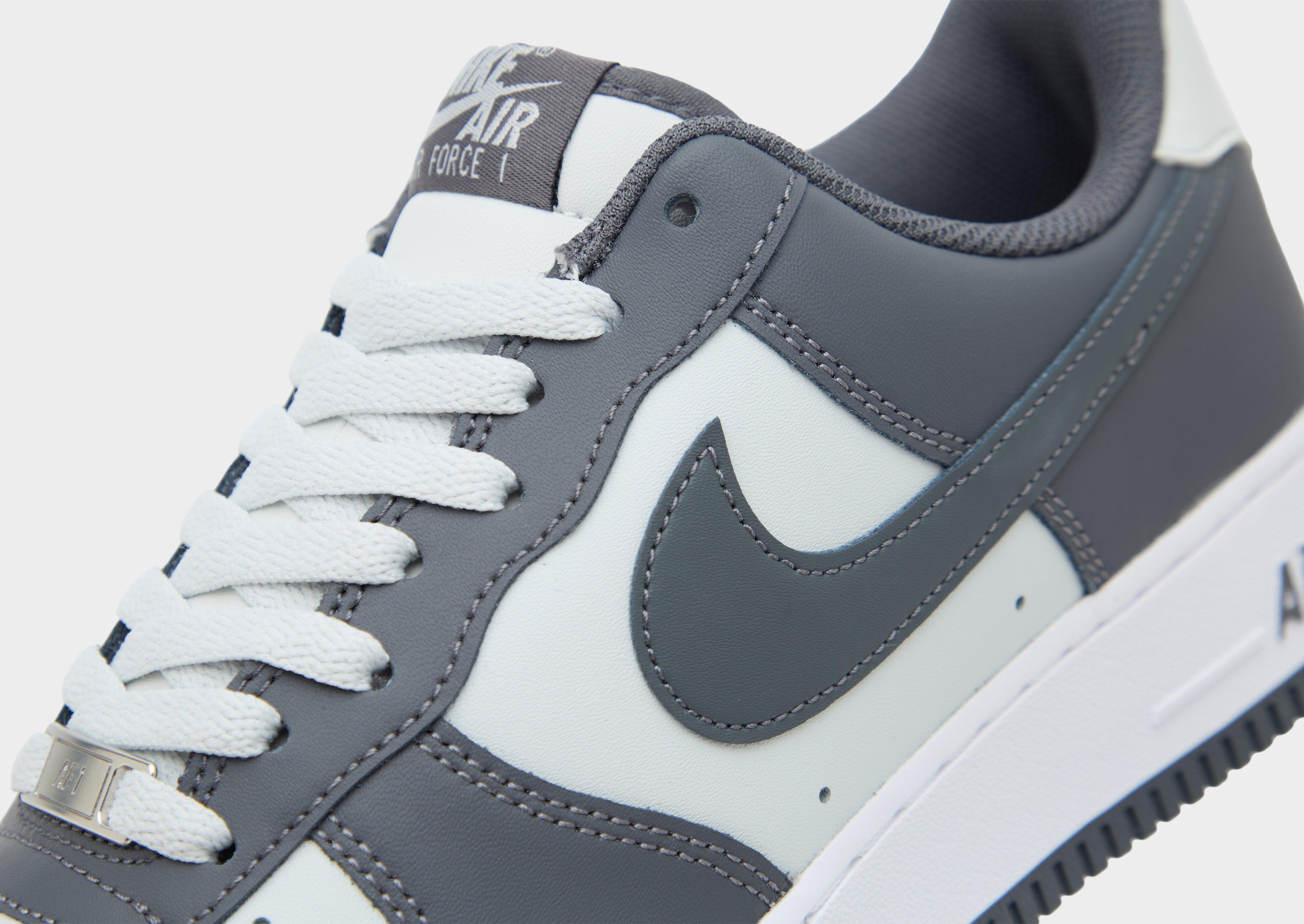 Nike Air Force 1 '07