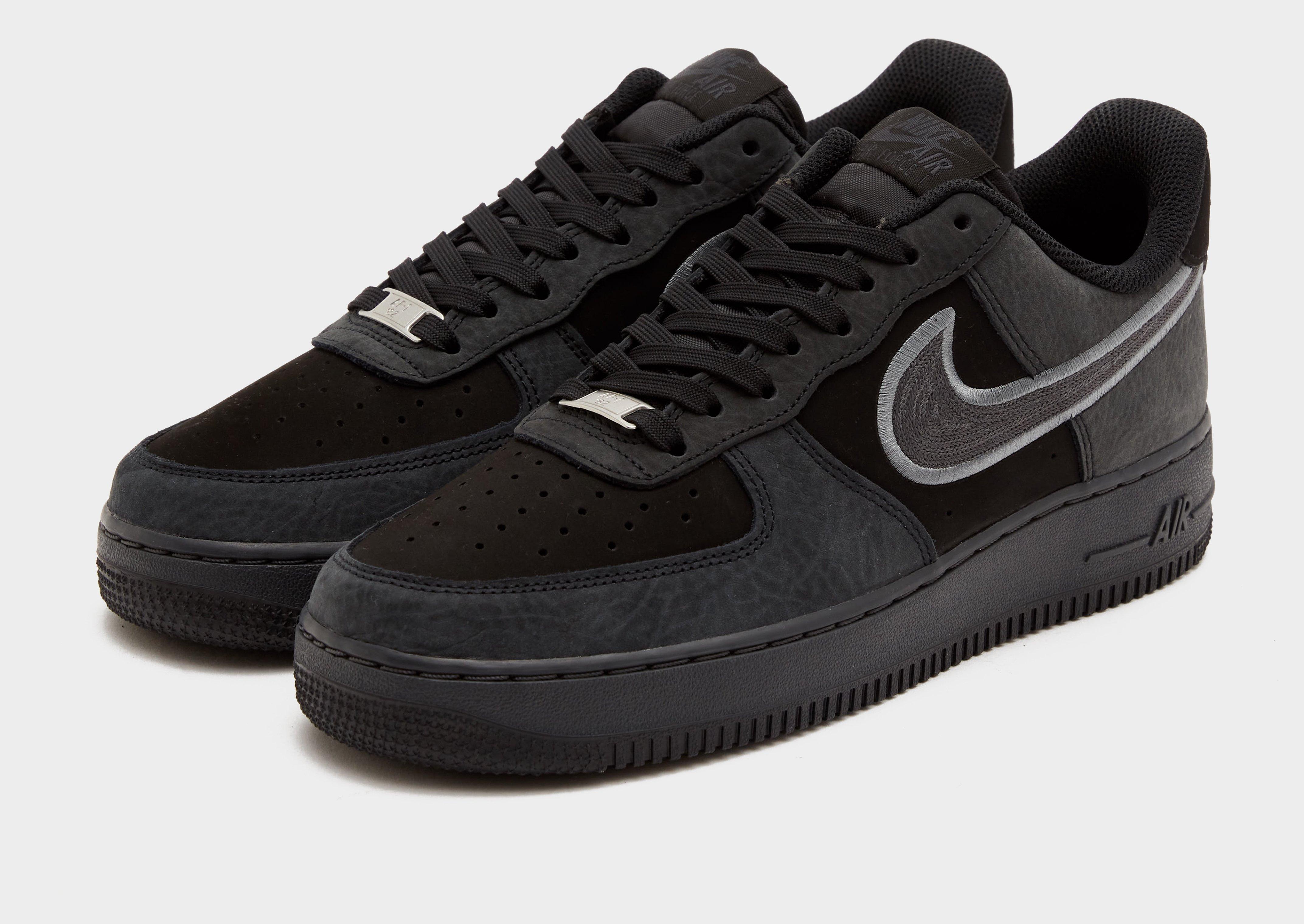 Nike Air Force 1 '07 LV8