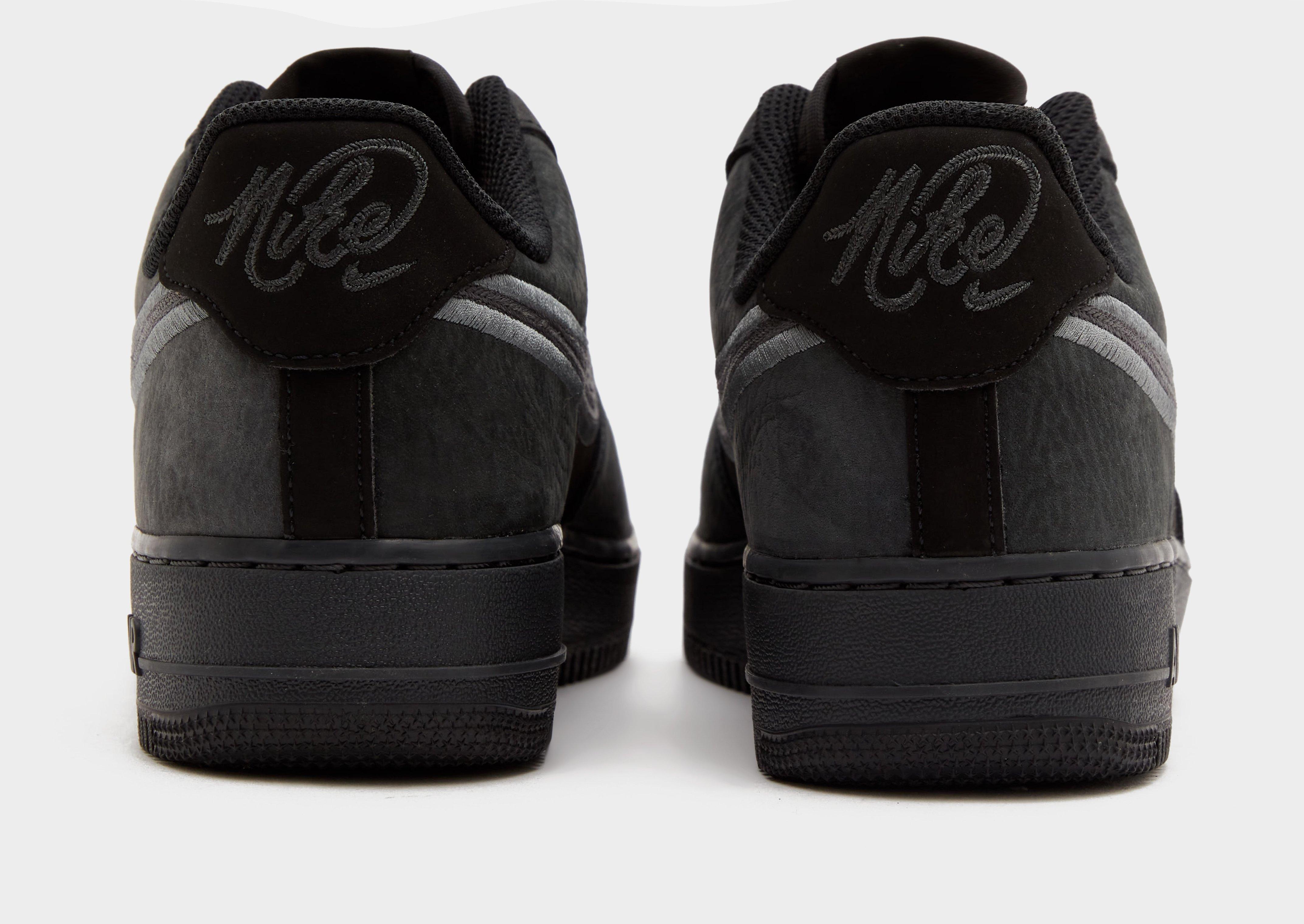 Nike Air Force 1 '07 LV8
