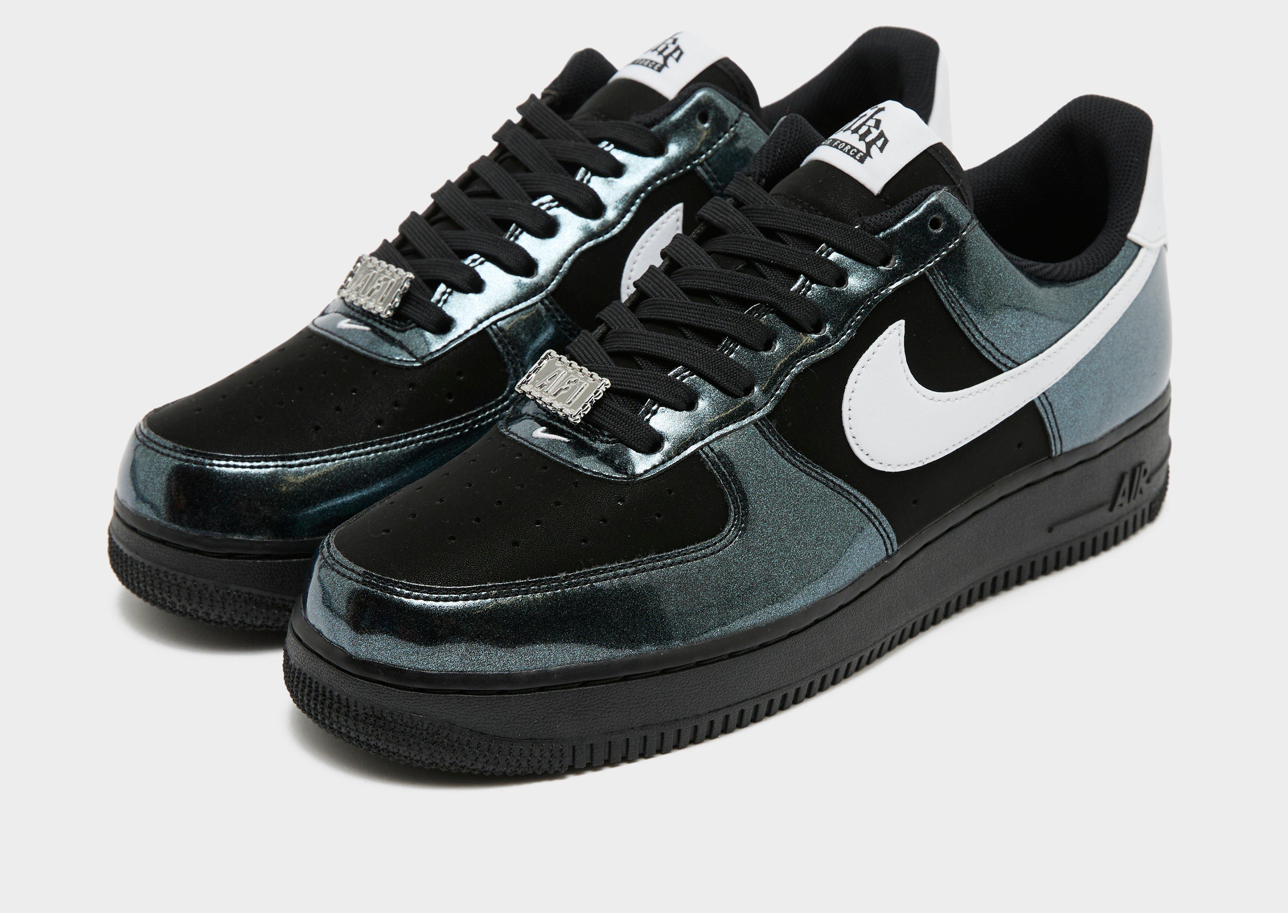 Nike Air Force 1 '07 LV8