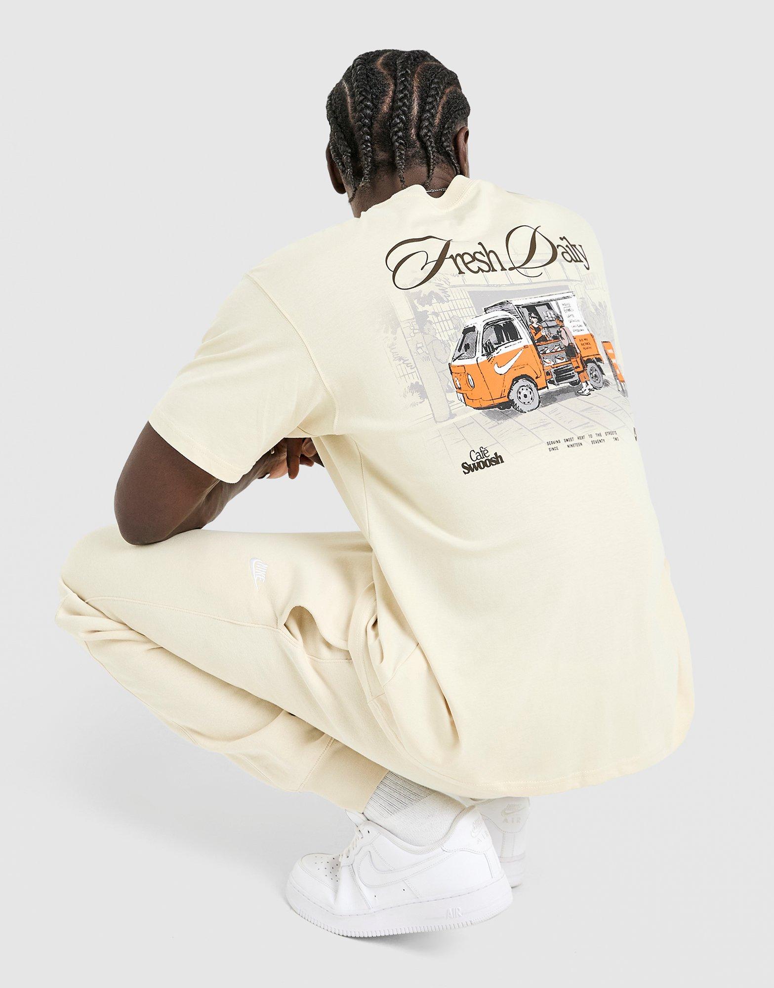 Nike Maglietta Cafe Swoosh Graphic