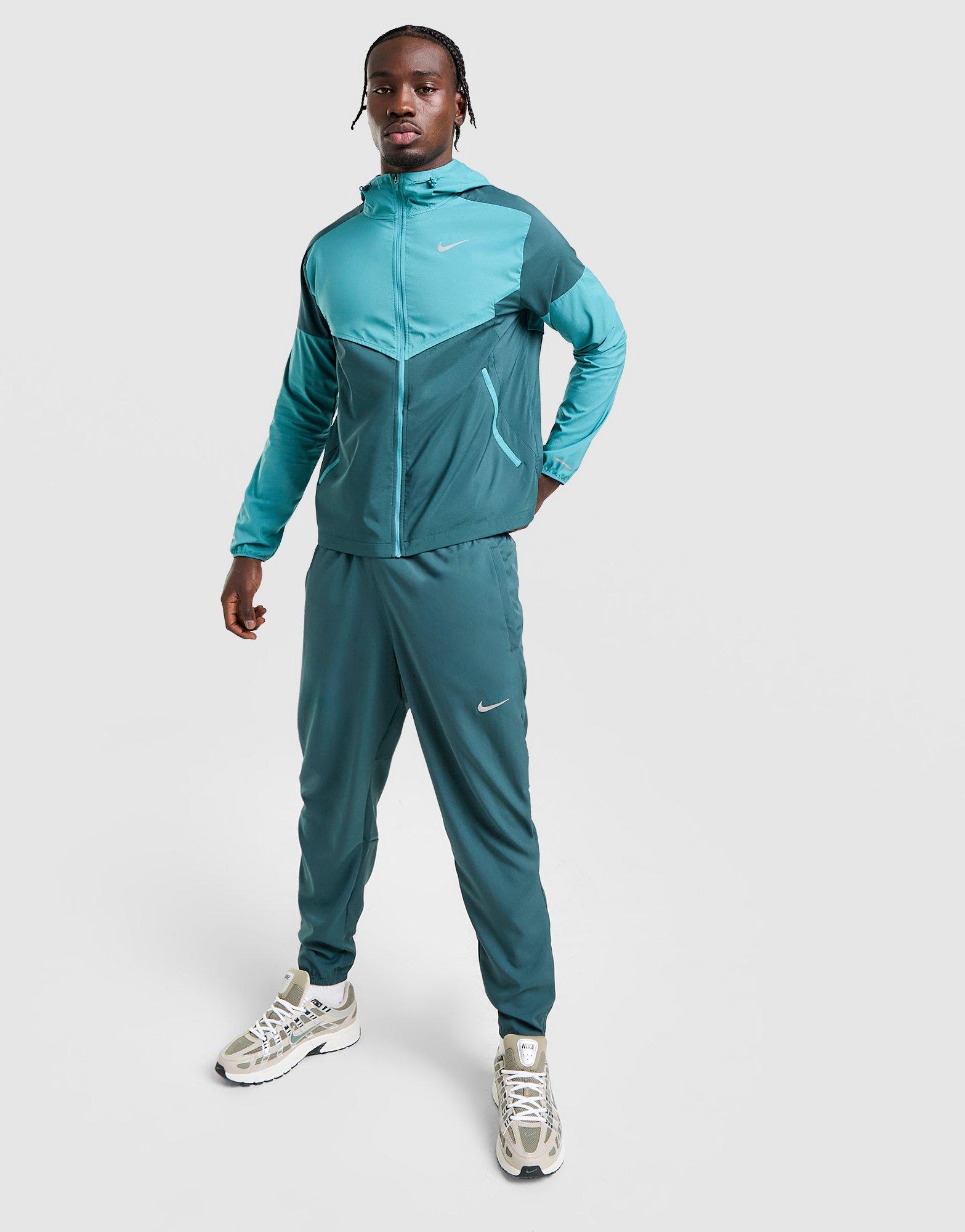 Nike Challenger Woven Track Pants