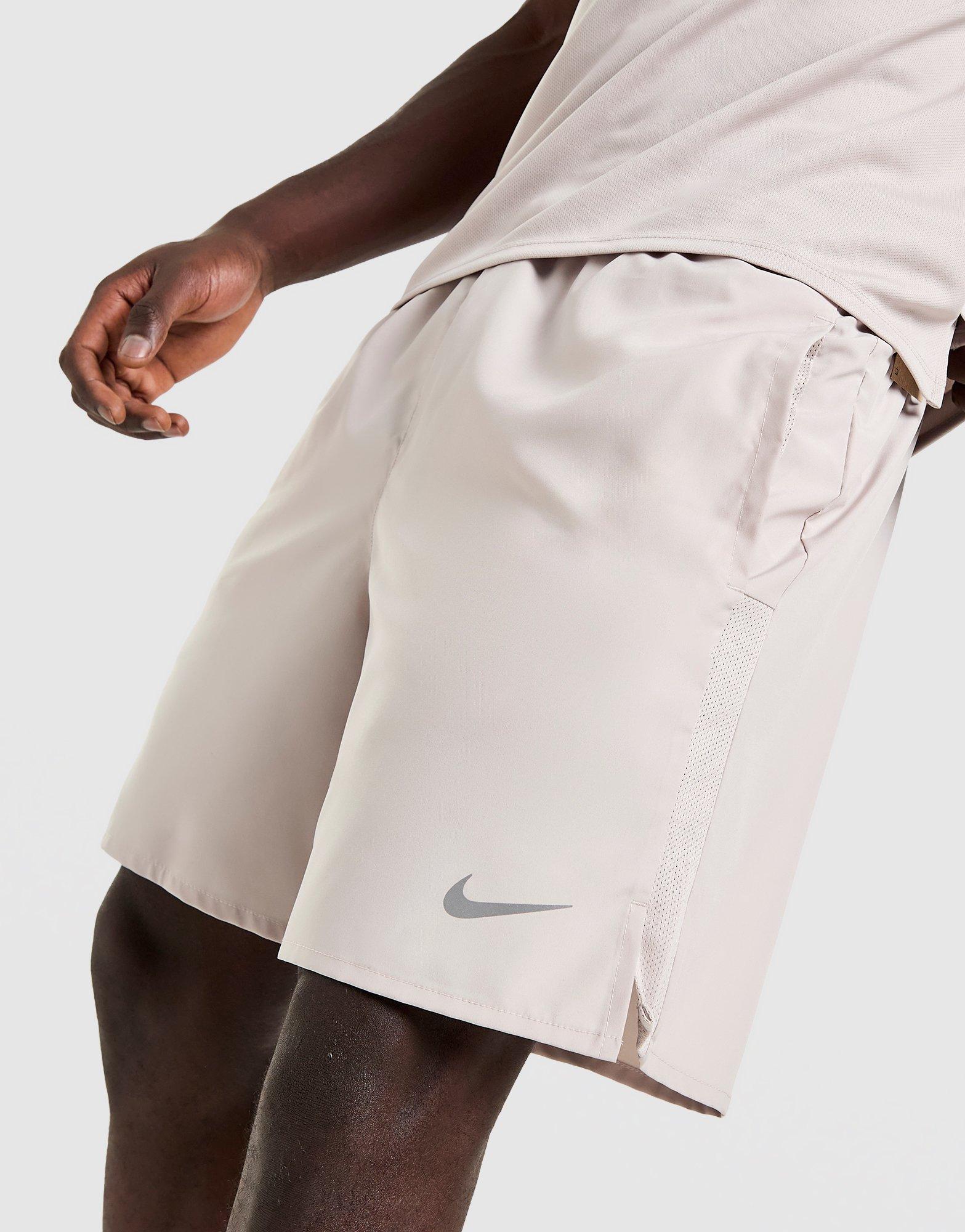Nike Challenger Unlined 7" Shorts