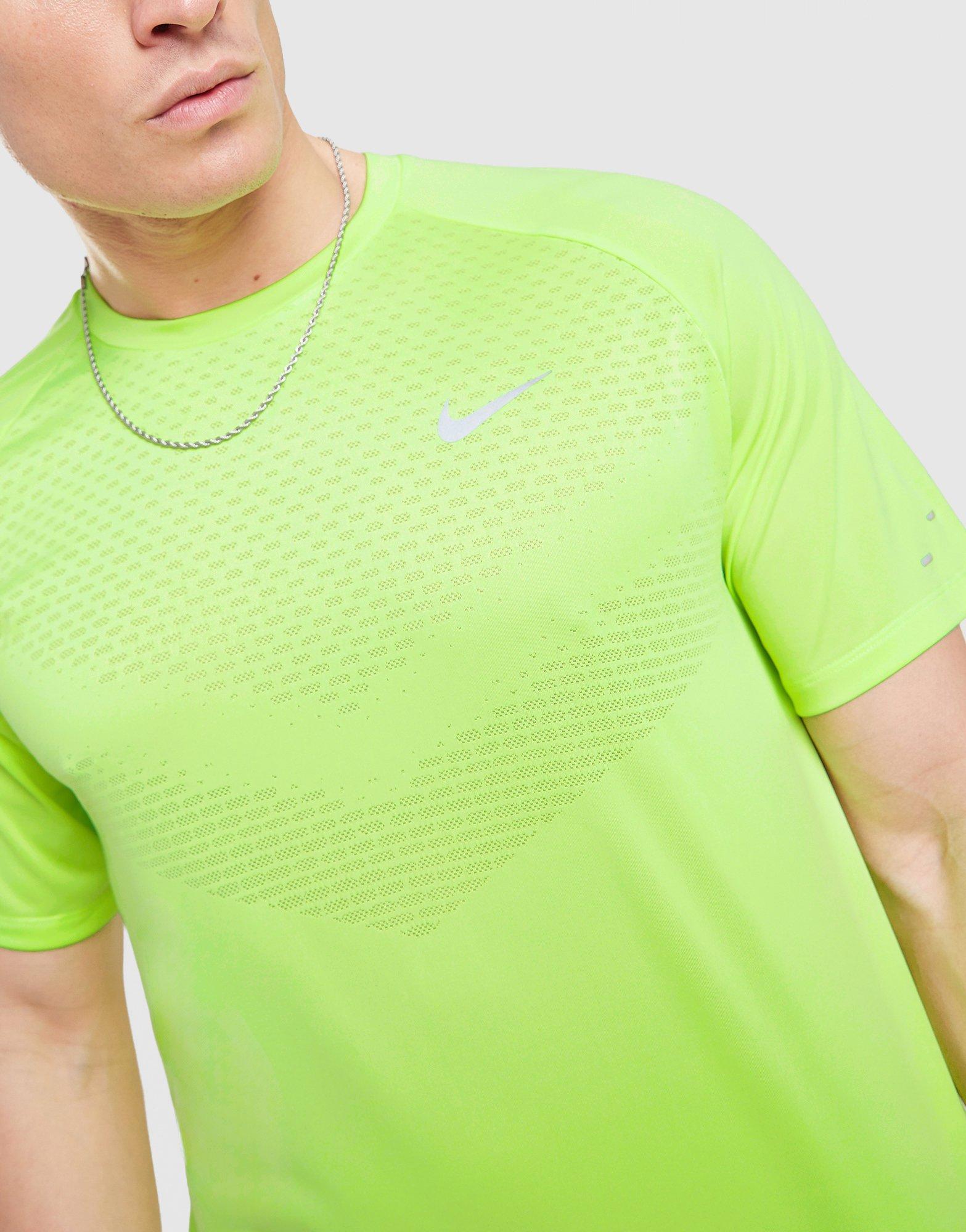 Nike Stride T-Shirt