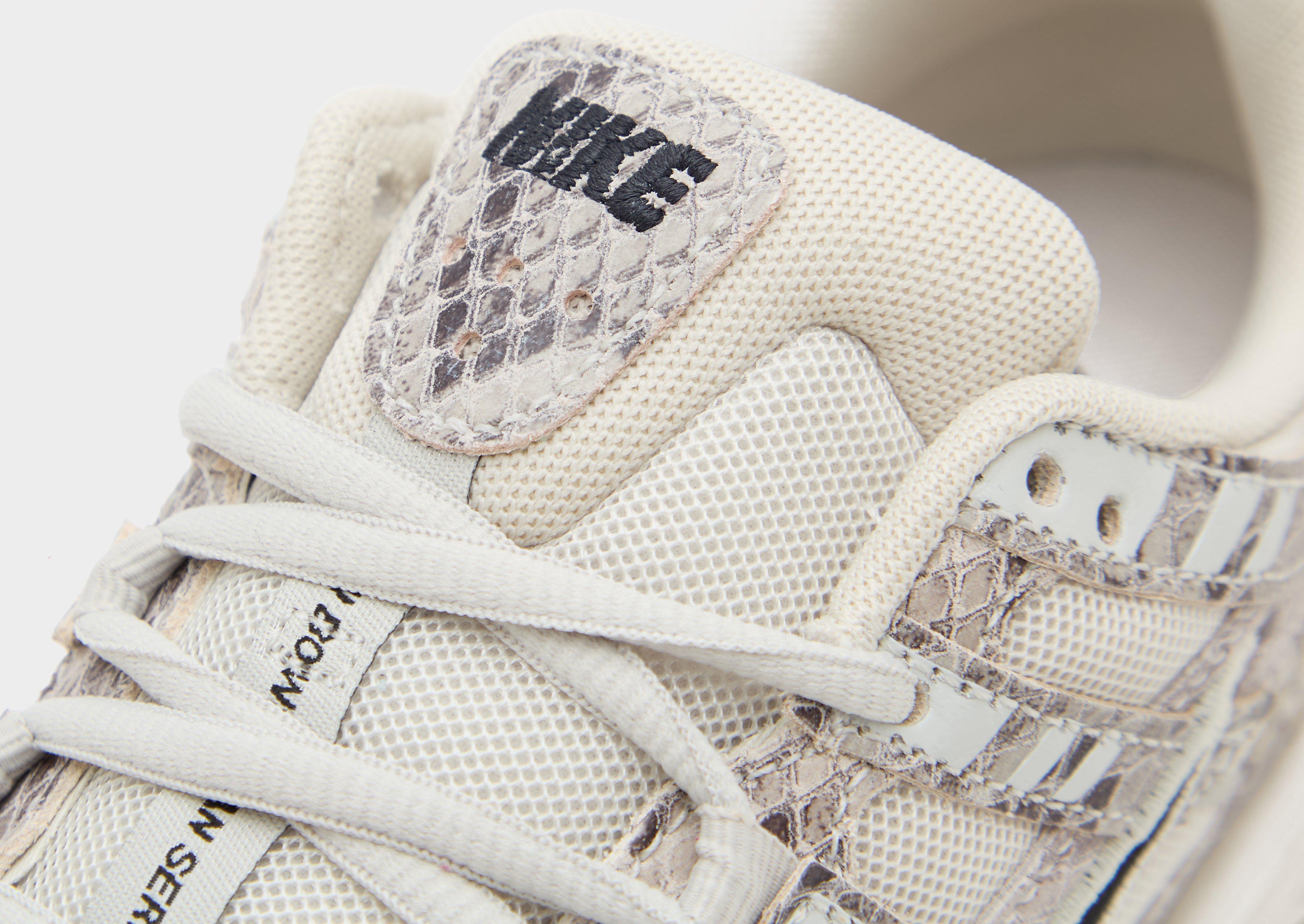 Nike P-6000 SE Women's