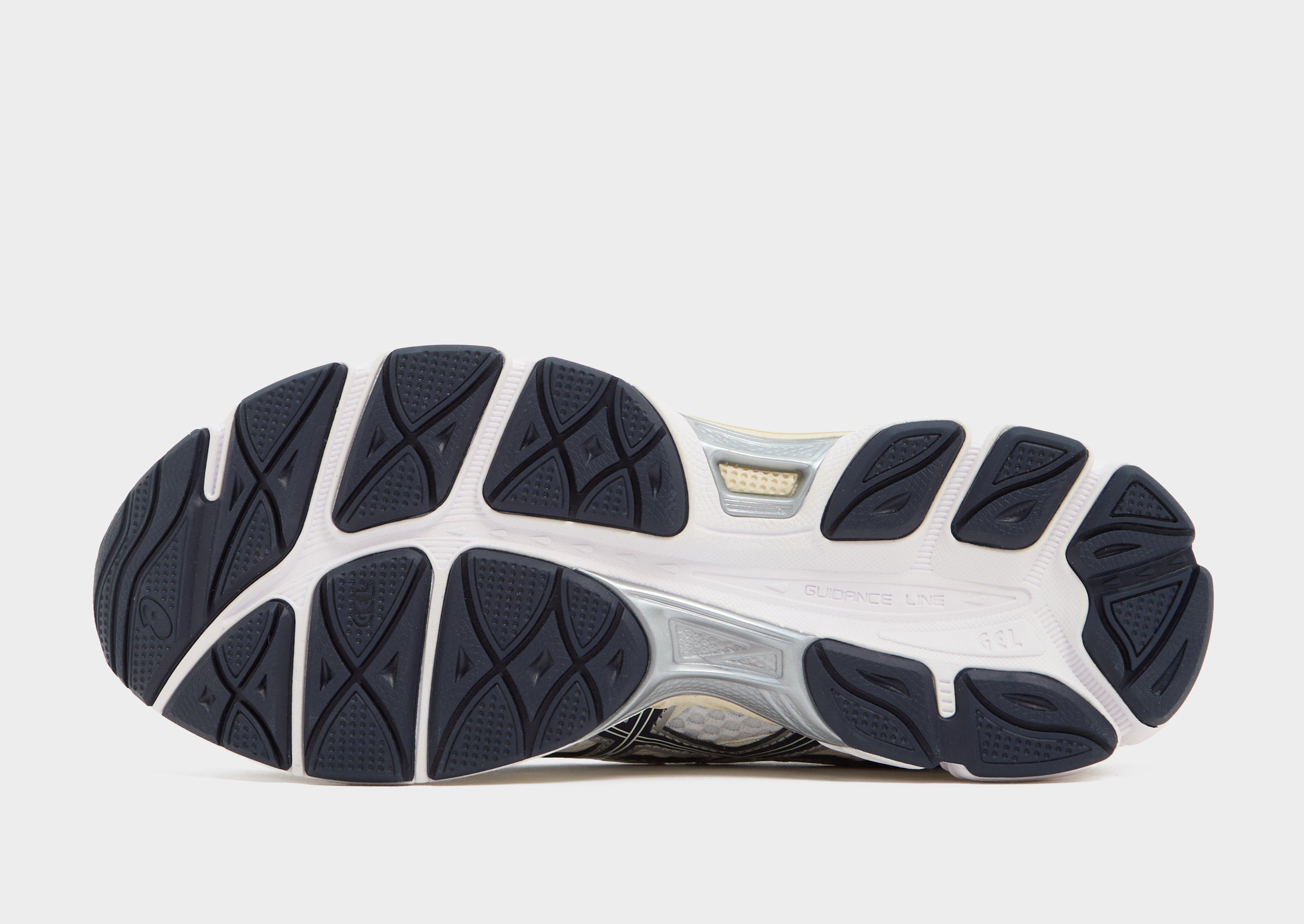 ASICS GEL-CUMULUS 16 Women's