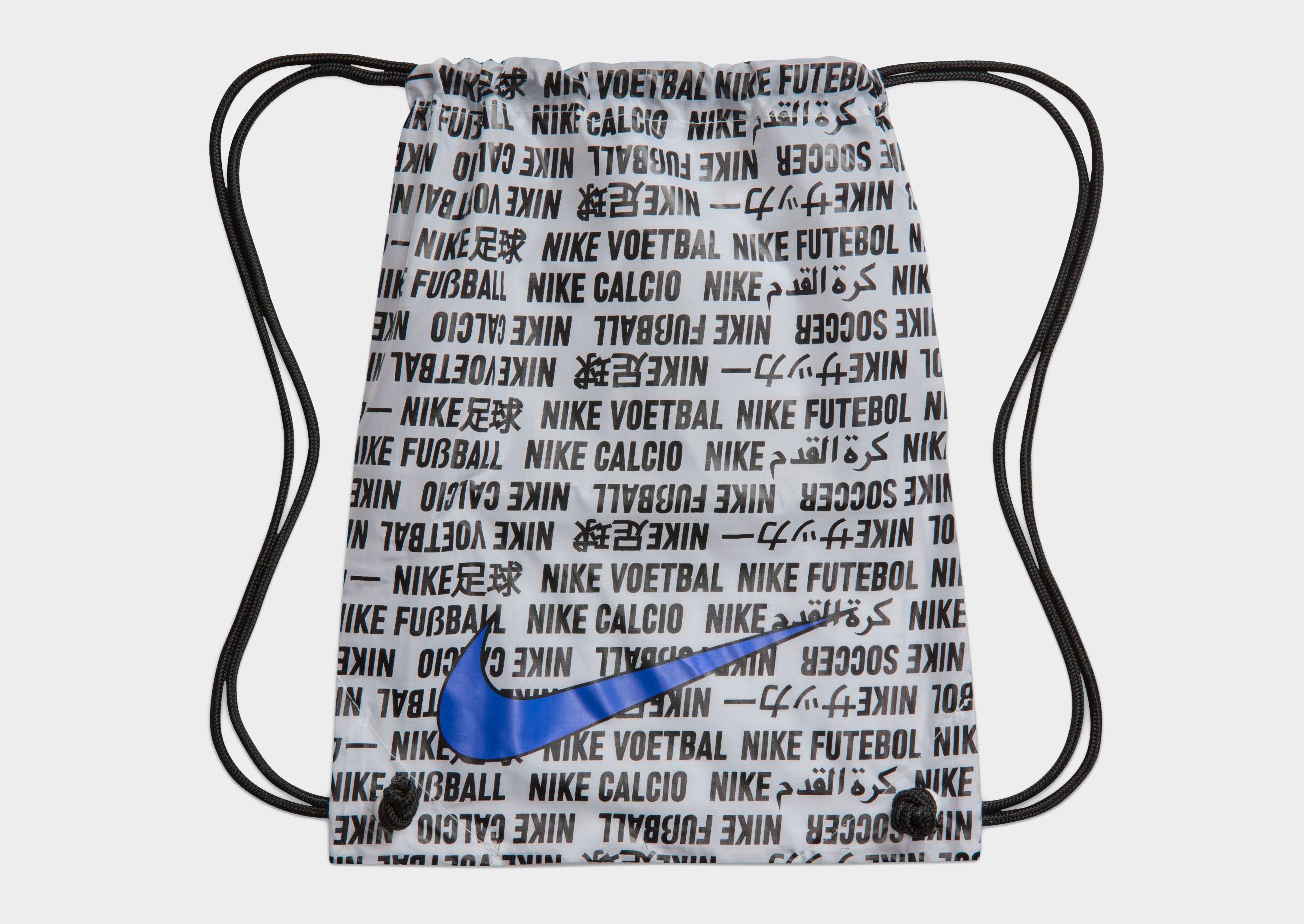 Nike Phantom 6 Low Academy TF