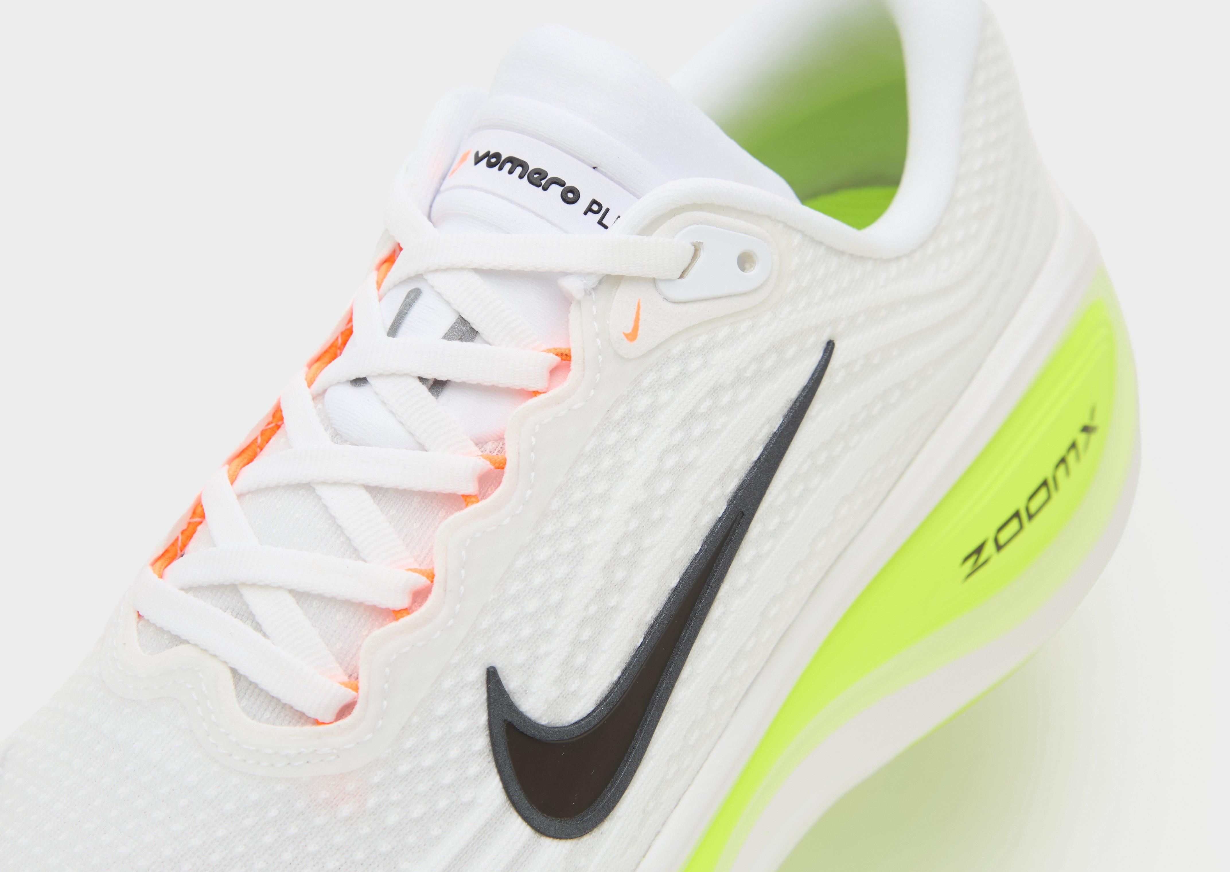 Nike Vomero Plus