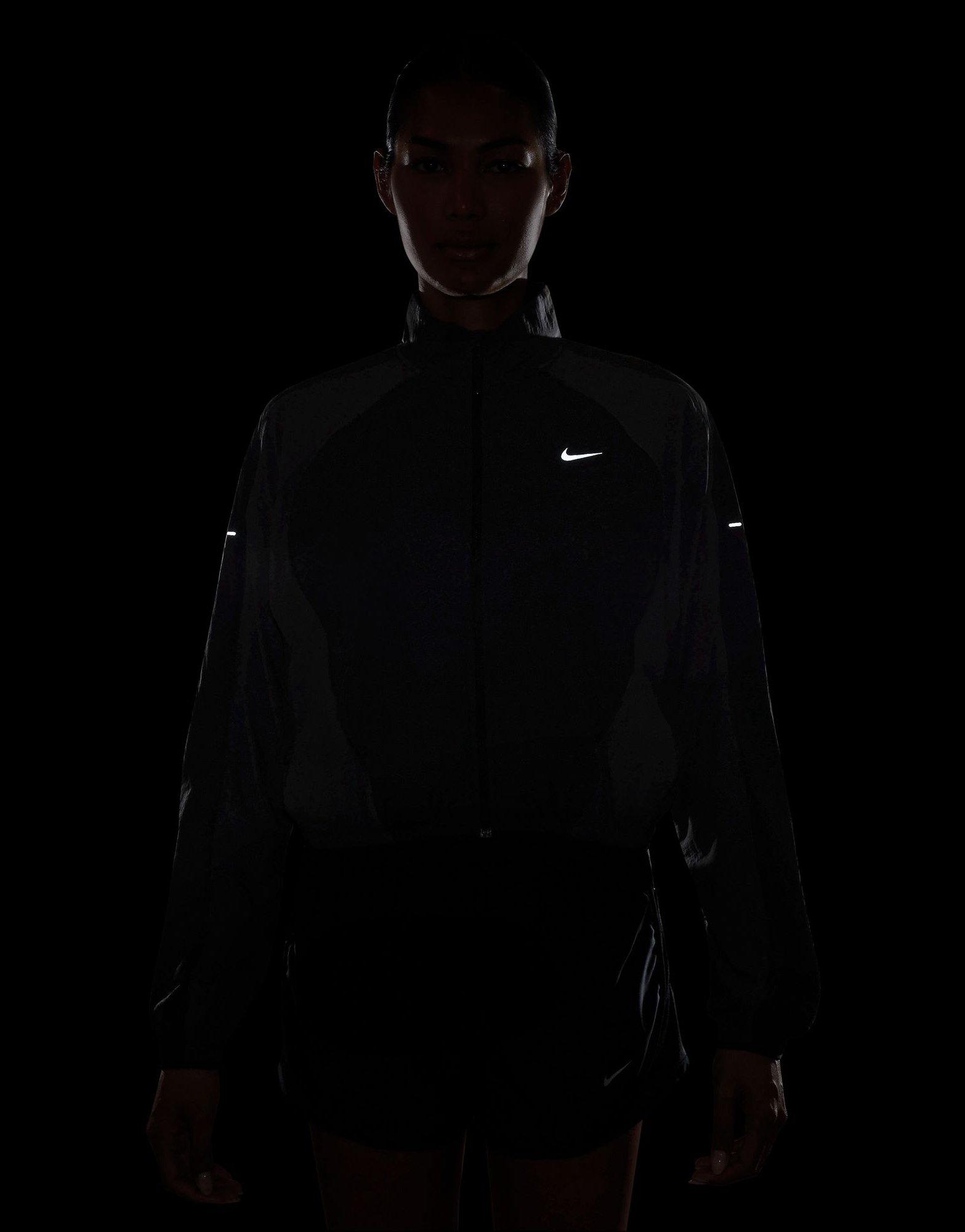 Nike Running Swift Colour Block Jacket