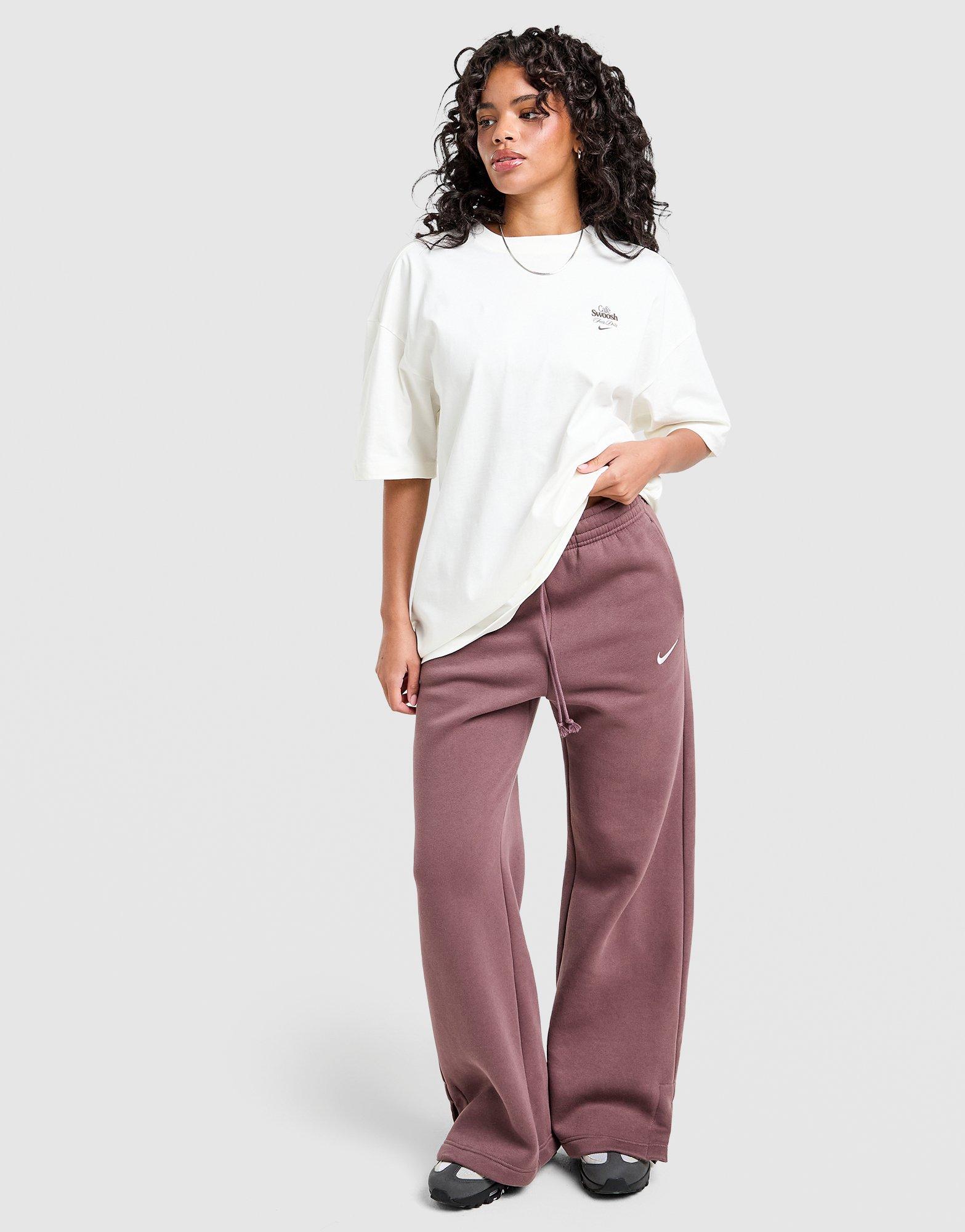 Nike Classic Energy Boyfriend T-Shirt