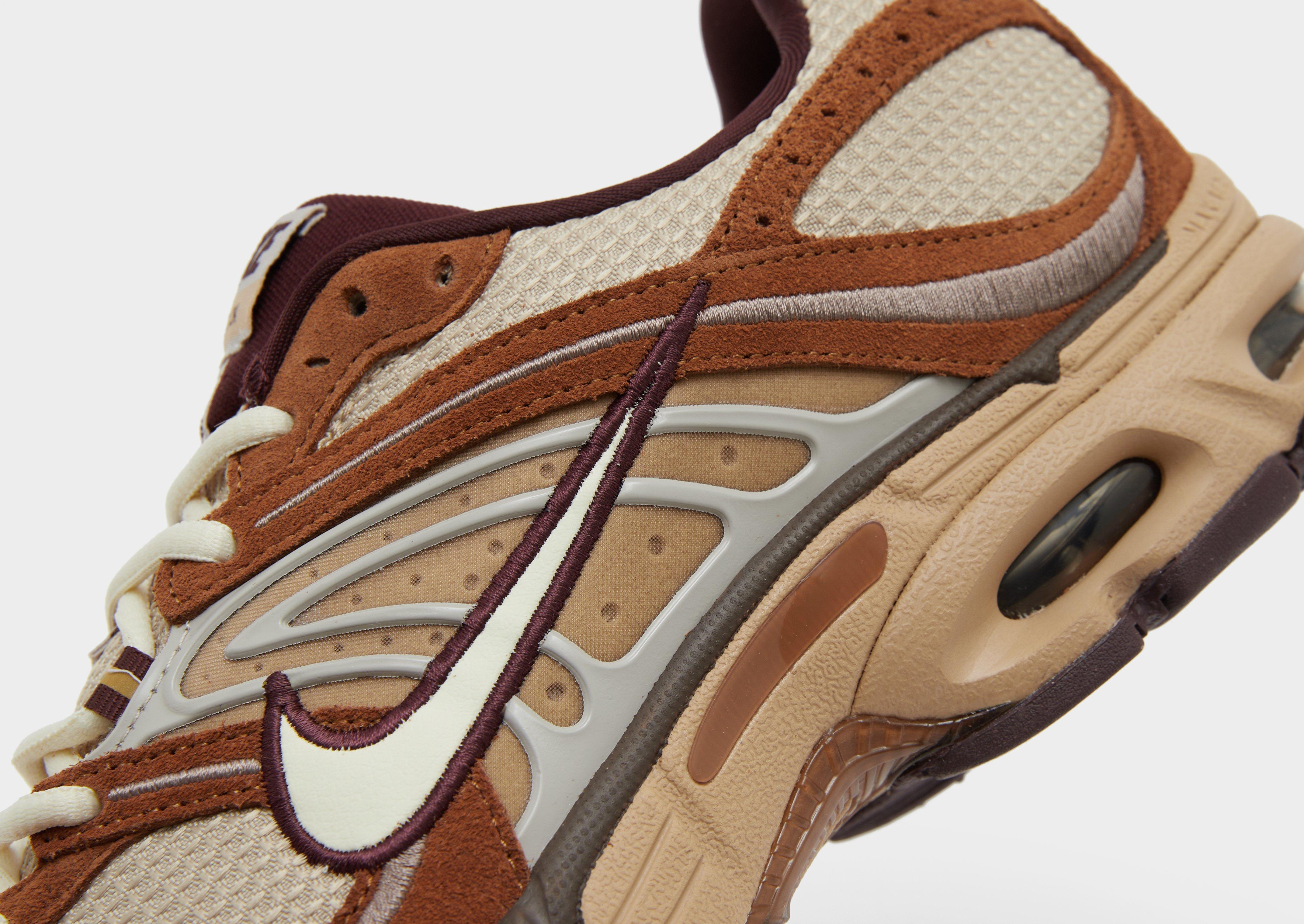 Nike Air Max Moto 2K