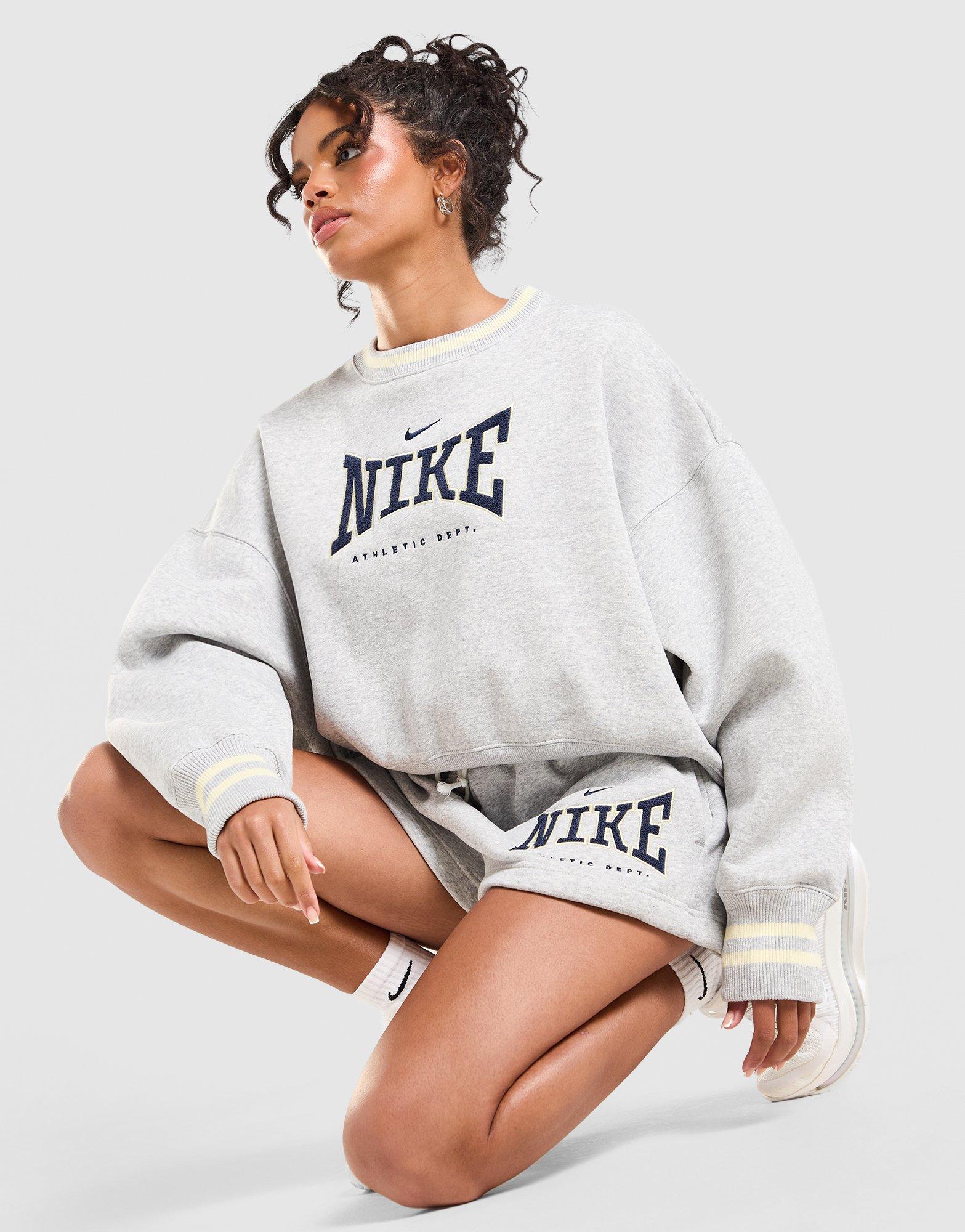 Nike Classics Graphic Phoenix Oversized Crew Sweatshirt