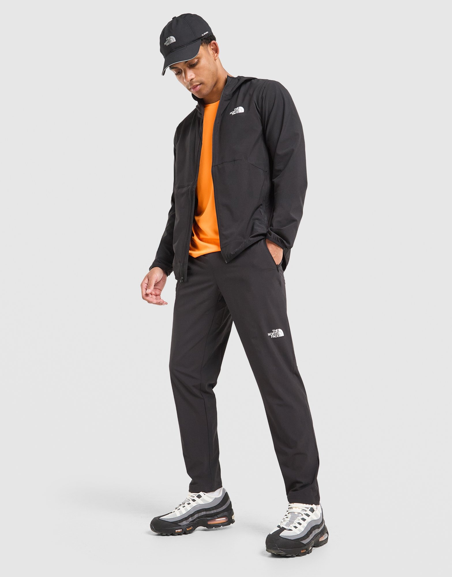 Black The North Face 24/7 Woven Track Pants - JD Sports Global