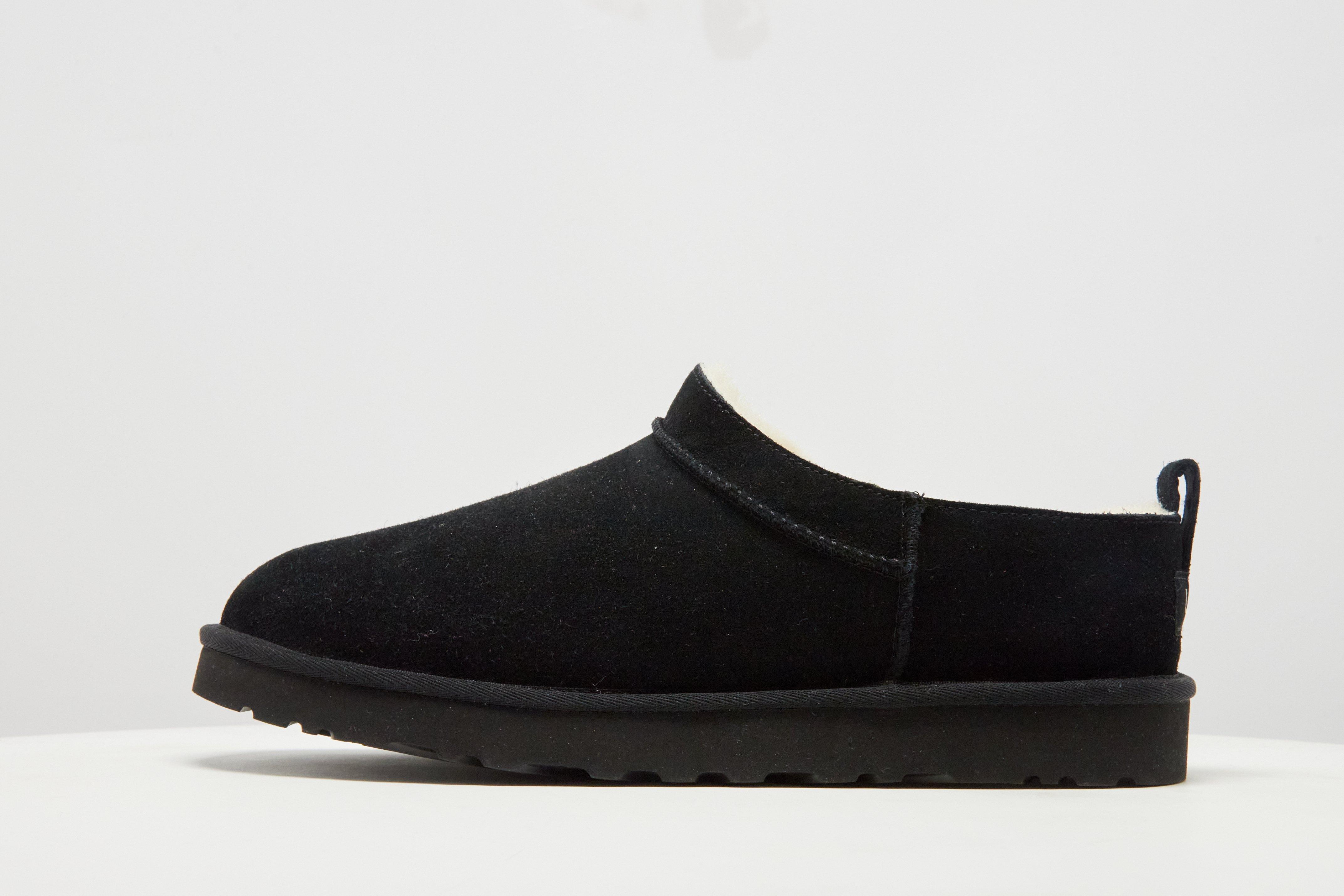 UGG Bota Classic Micro