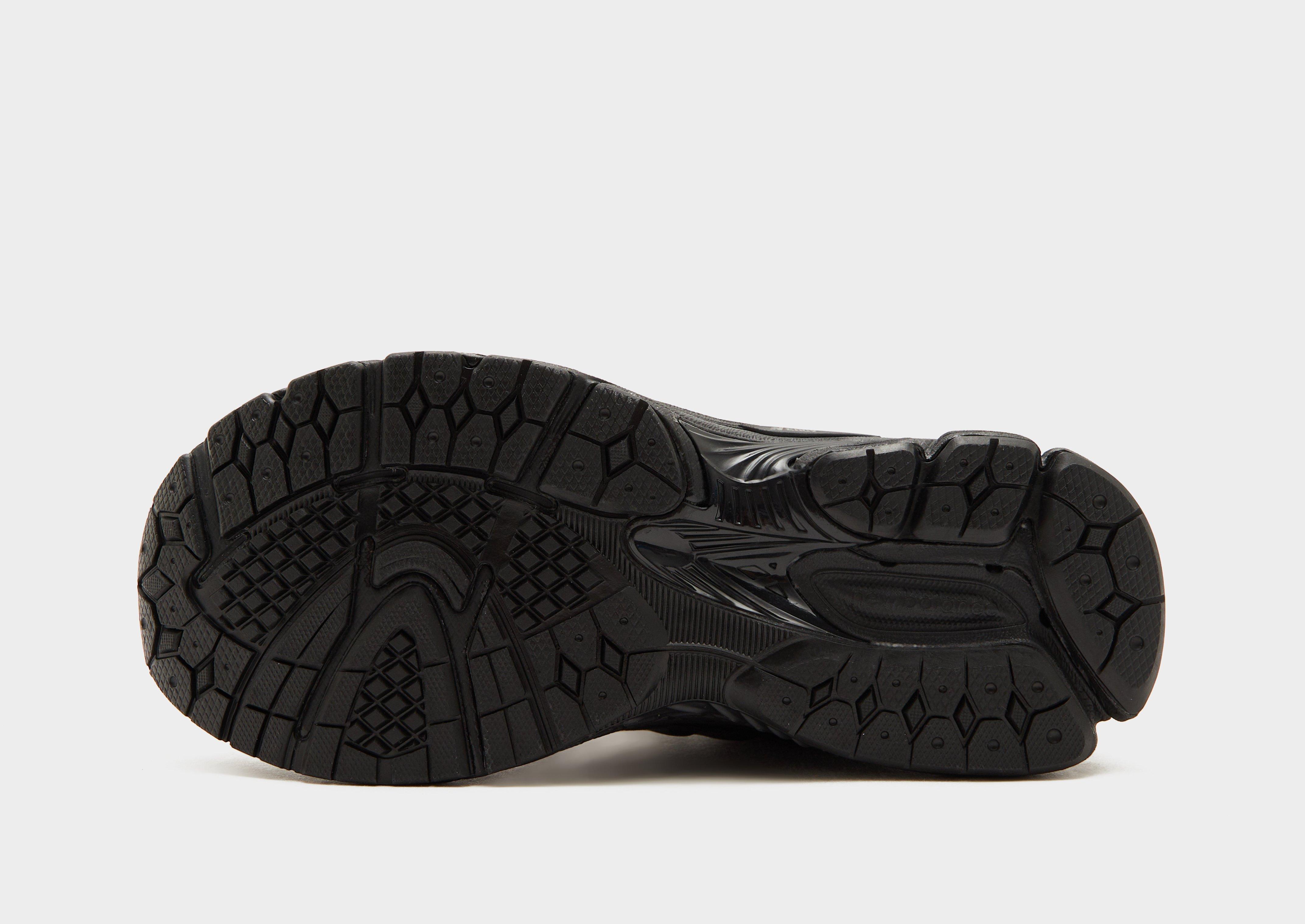 New Balance 2002R Junior