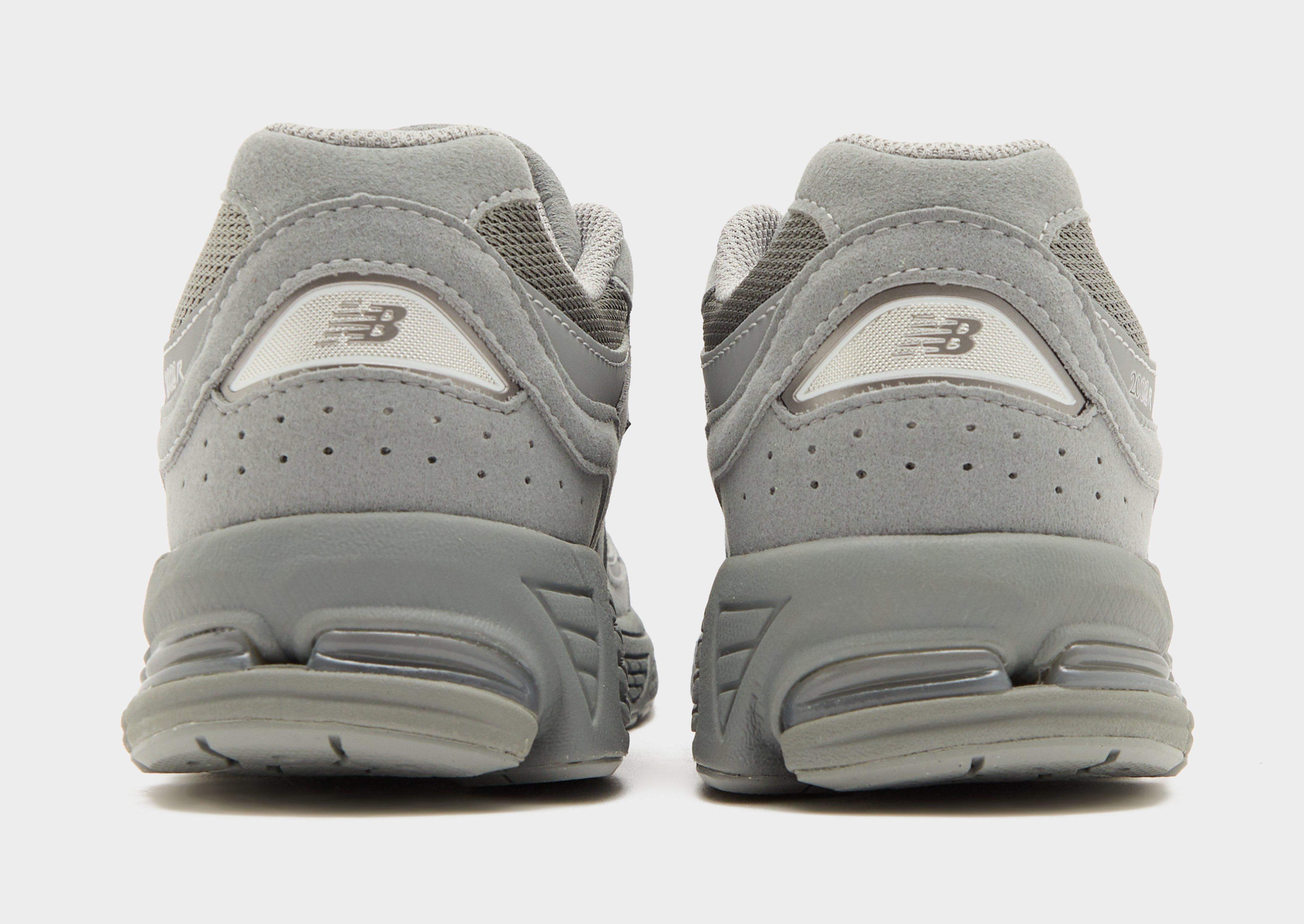 New Balance 2002R Junior