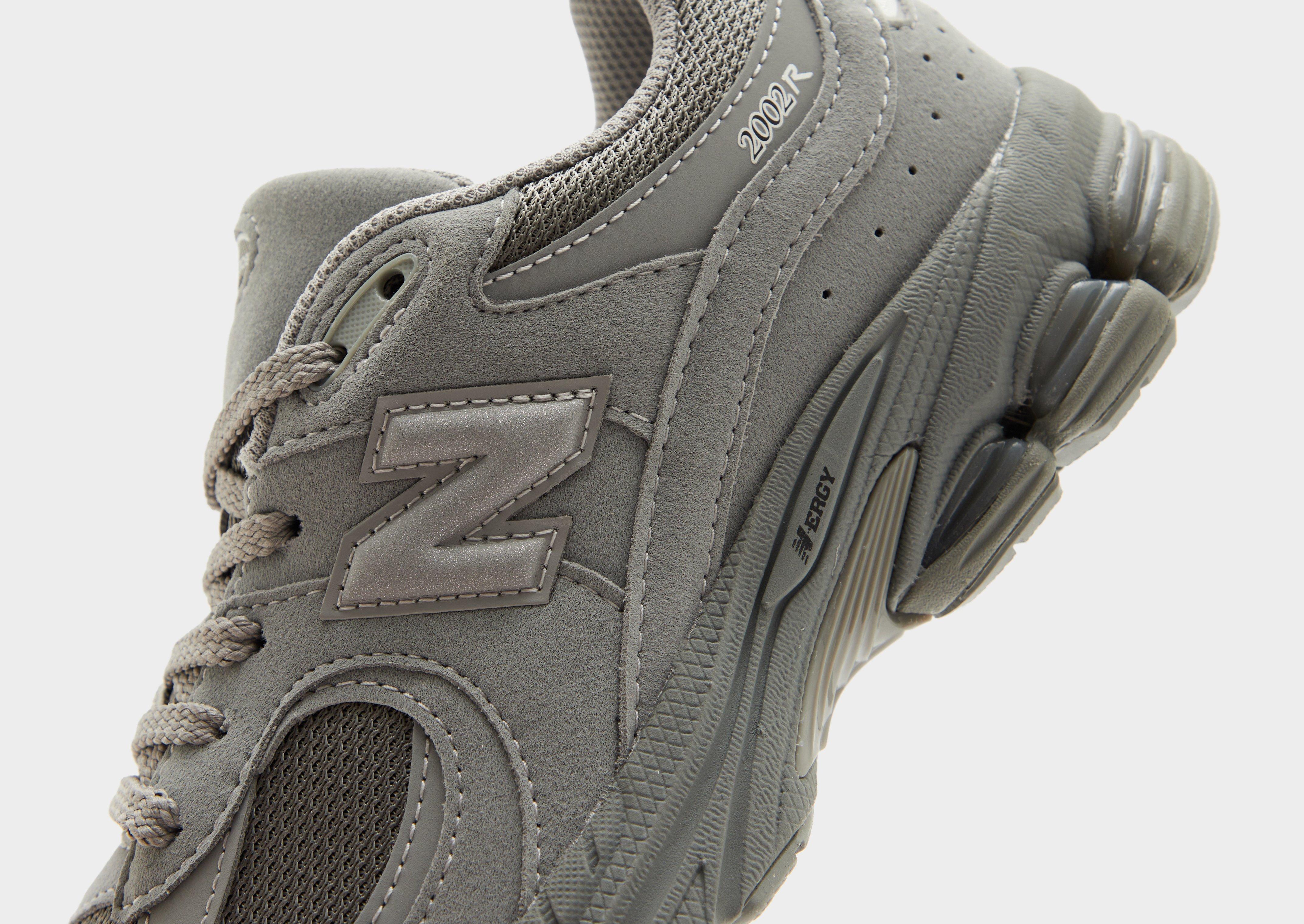 New Balance 2002R Junior