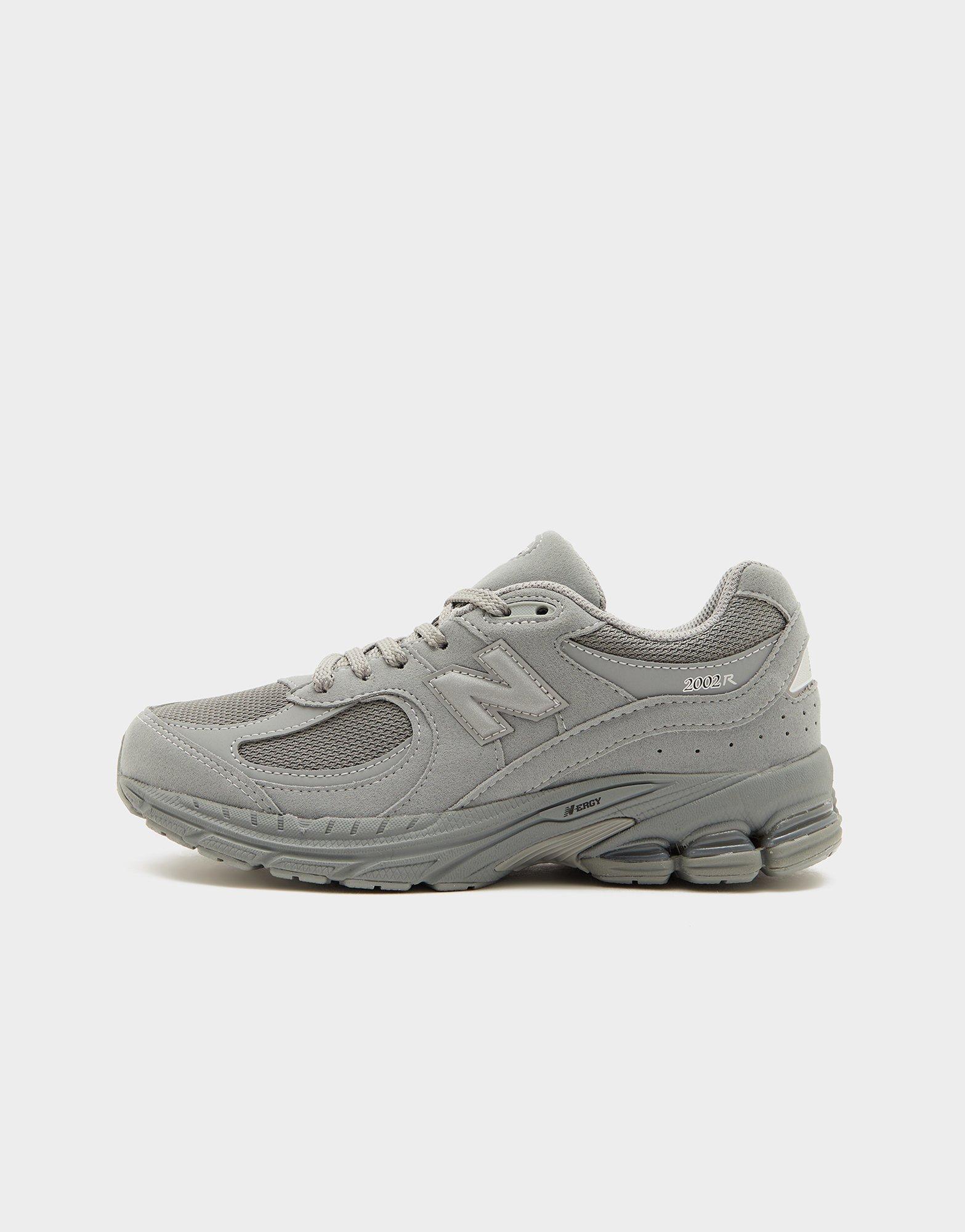 New Balance 2002R Junior