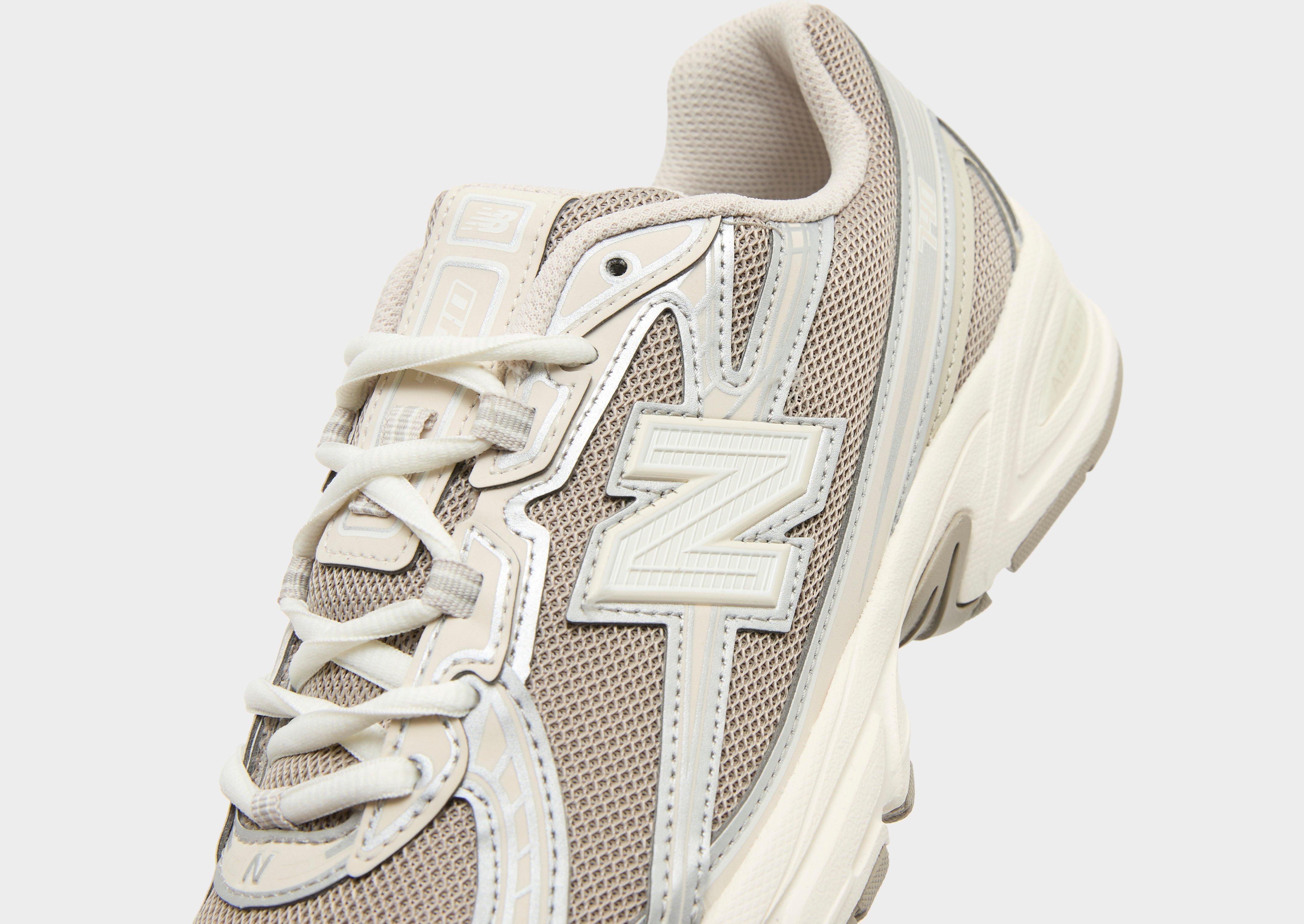 New Balance 740 Women's