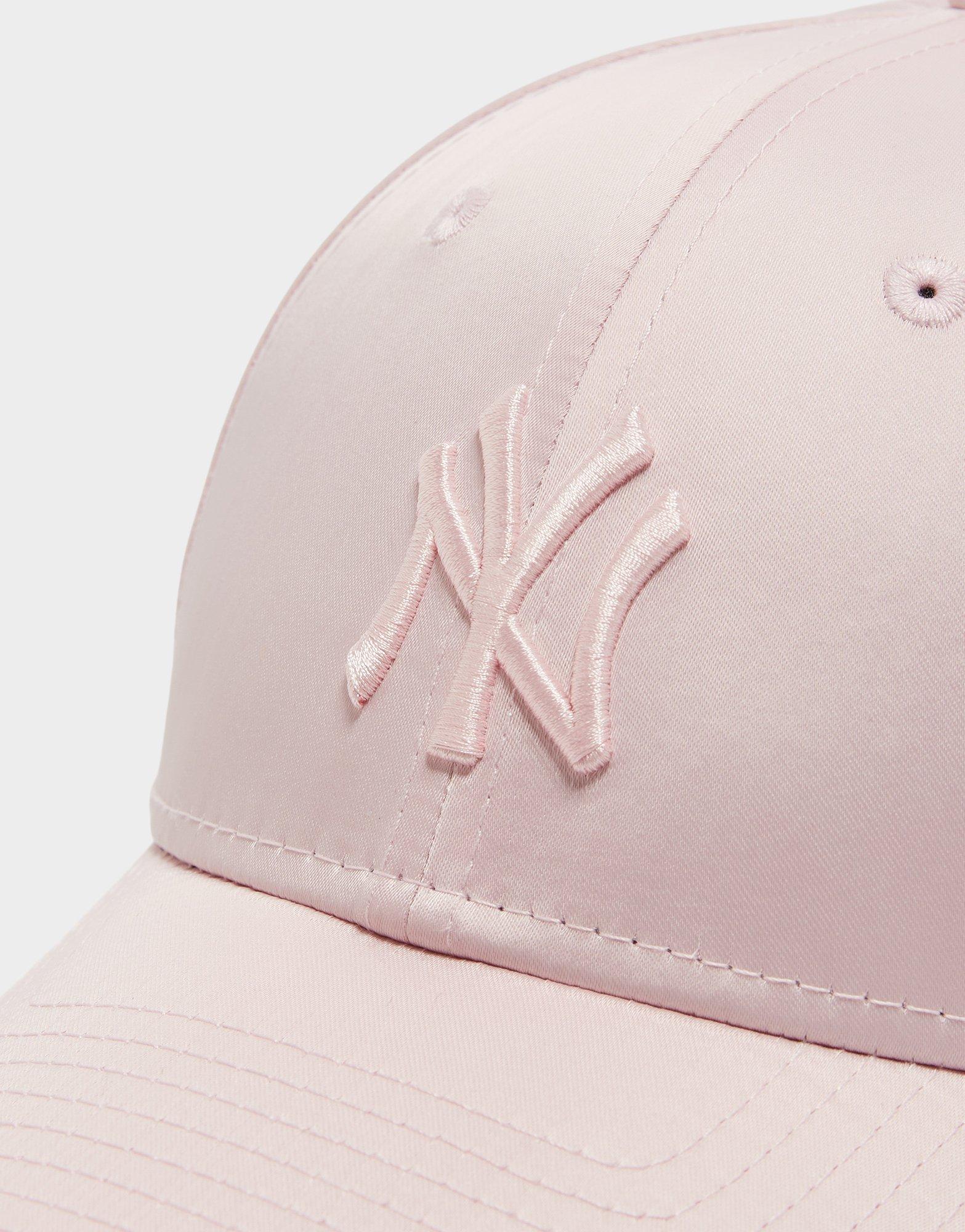 New Era MLB New York Yankees 9FORTY Satin Cap